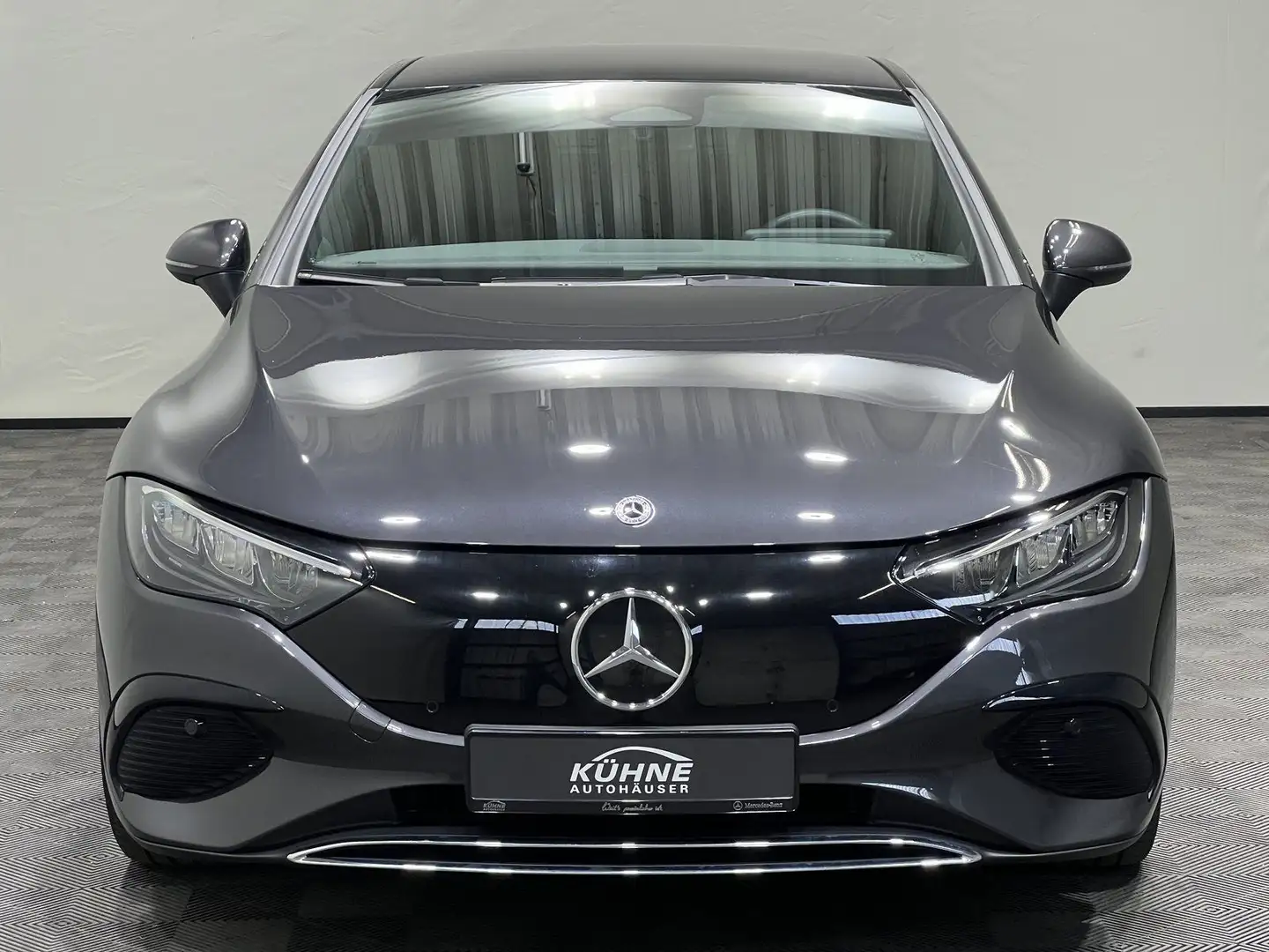 Mercedes-Benz EQE 300 Electric Art Advanced AHK+HA4,5°+Service Grau - 2