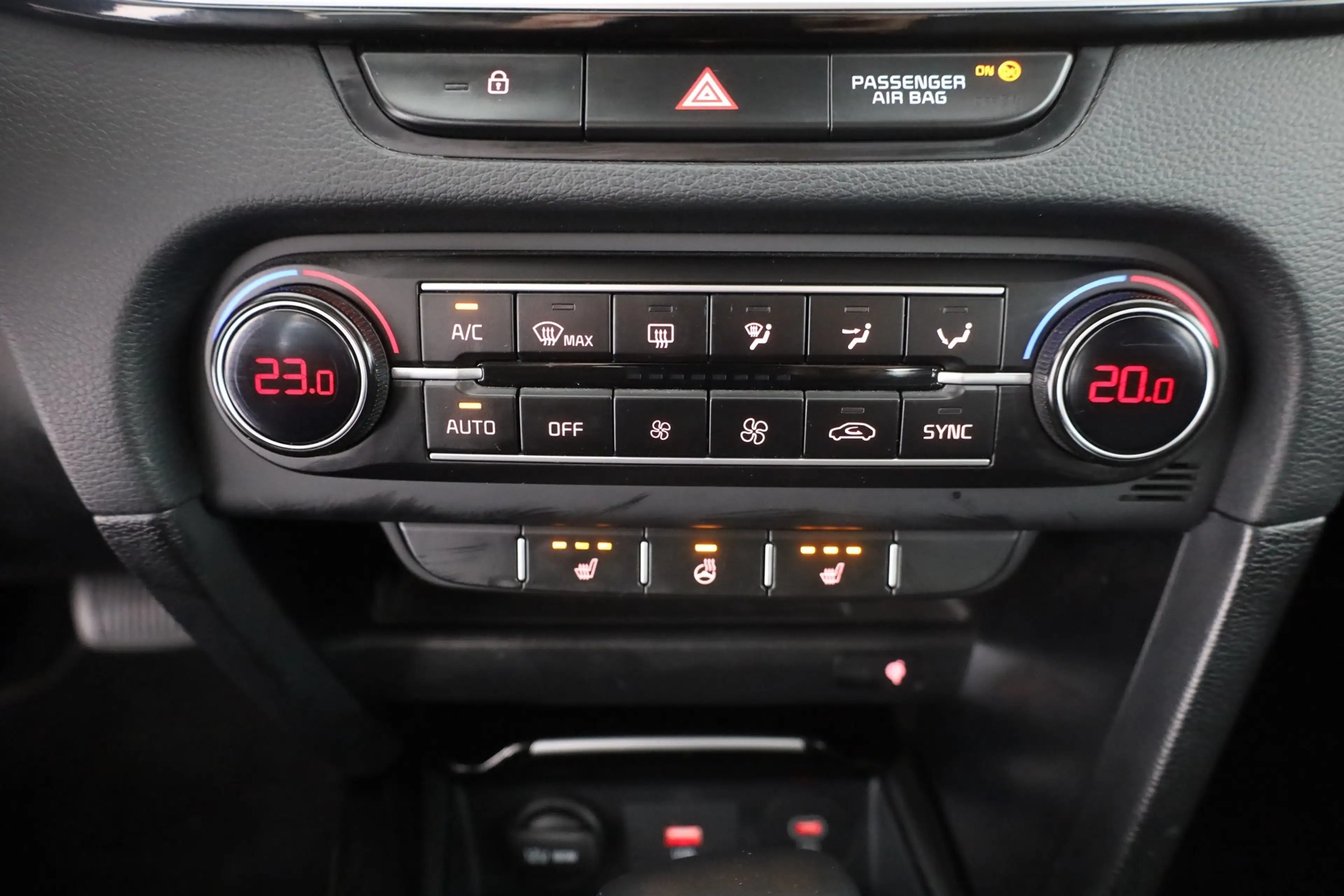 Kia Ceed / cee'd Ceed 1.5 T-GDI Spirit LED Navi Sitzheizung DAB — photo 15