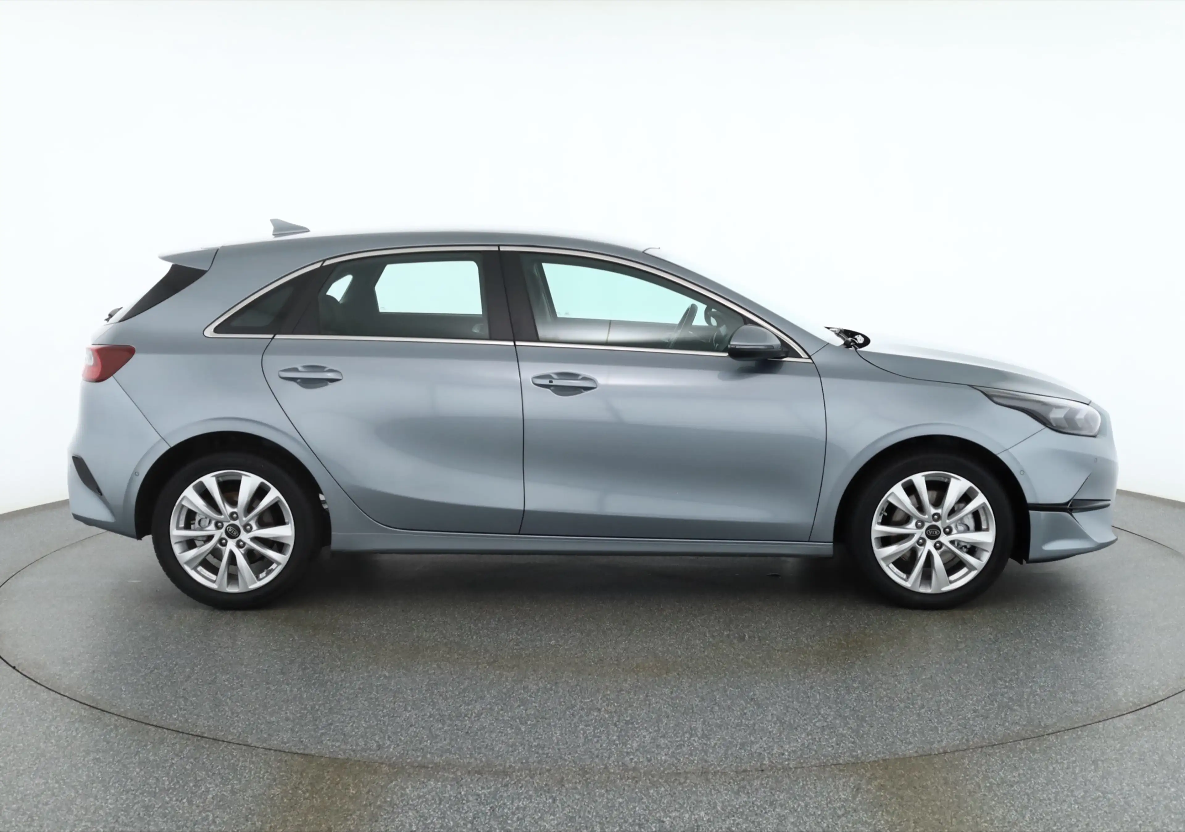 Kia Ceed / cee'd Ceed 1.5 T-GDI Spirit LED Navi Sitzheizung DAB — photo 6