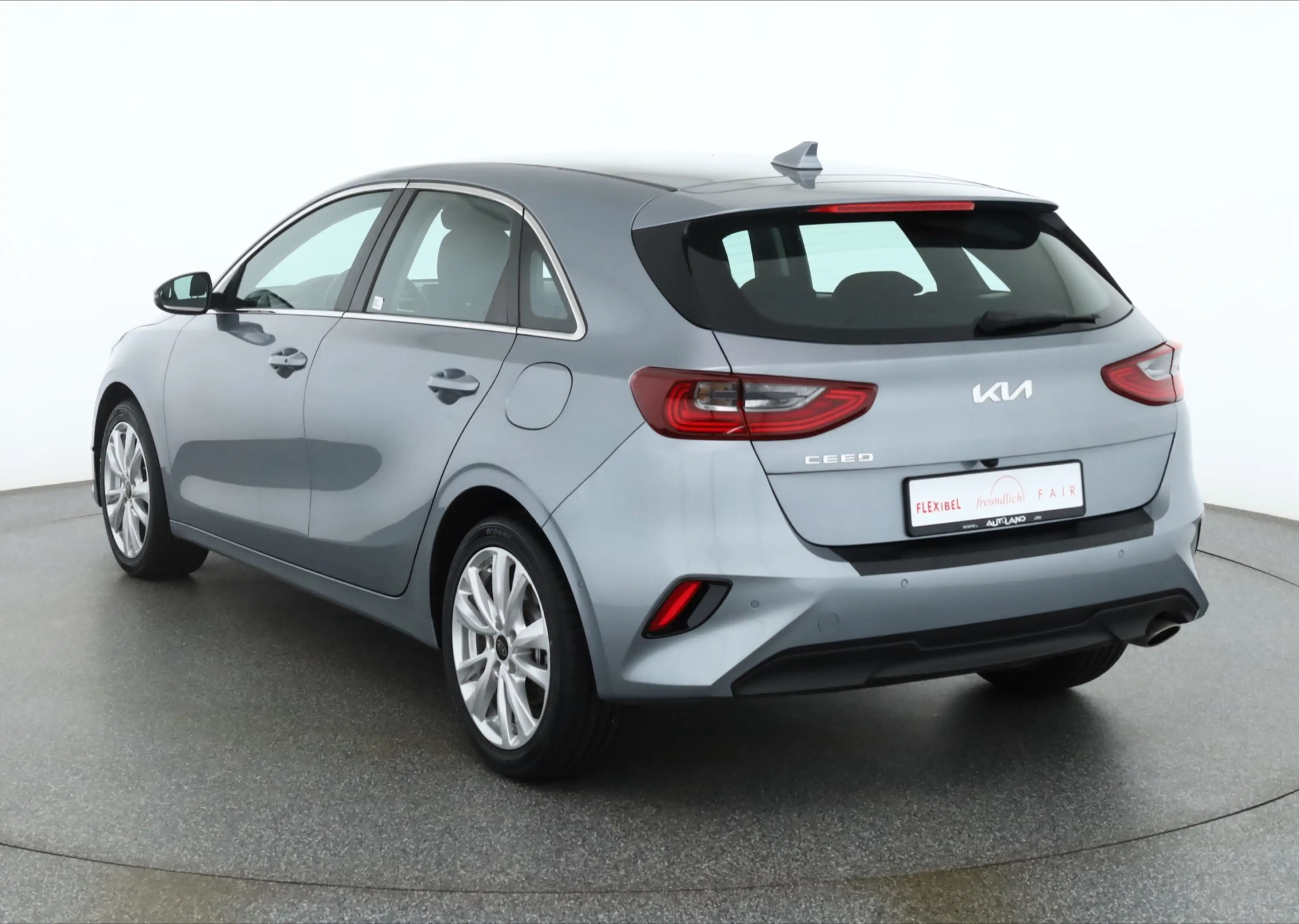 Kia Ceed / cee'd Ceed 1.5 T-GDI Spirit LED Navi Sitzheizung DAB — photo 3