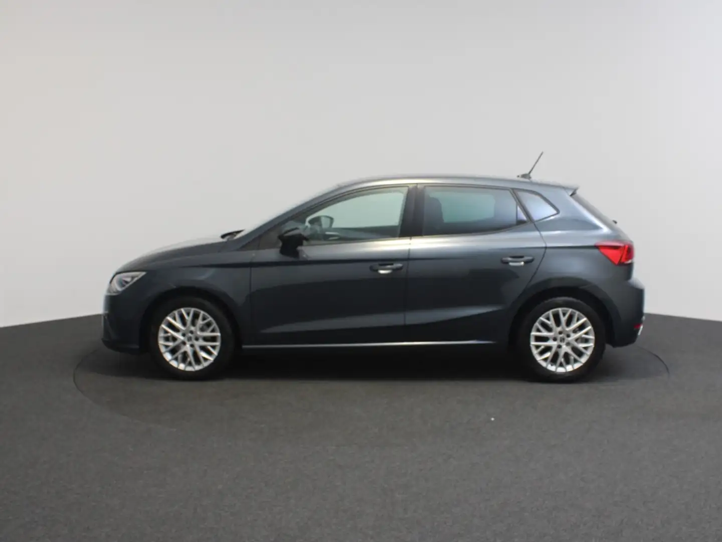 SEAT Ibiza 1.0 TSI FR Navi LED ACC SHZ Klima RFK PDC DAB+ Grau - 2