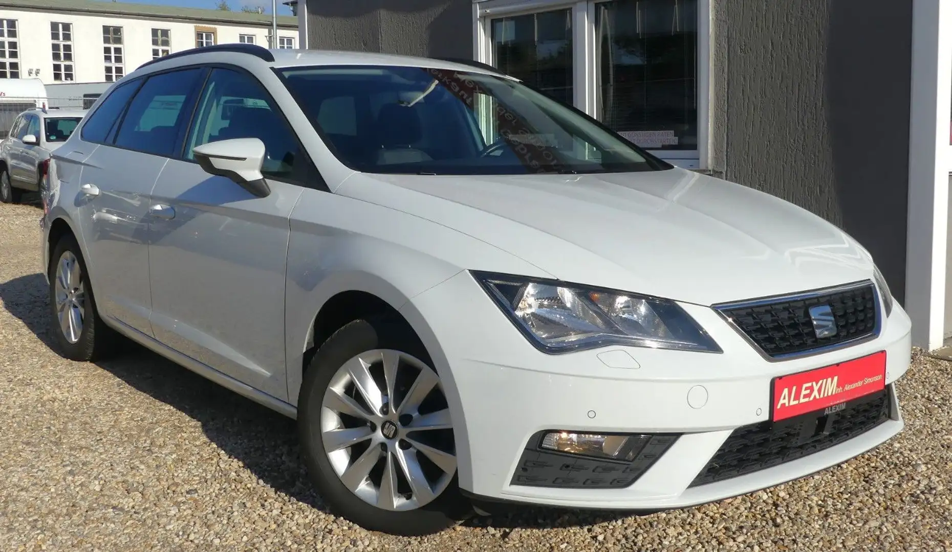 SEAT Leon ST Style/Navi/Temp/1.Hand/Carplay/DAB Blanc - 2