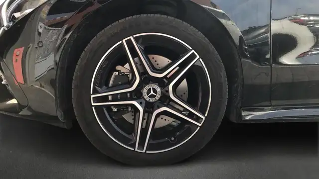 Mercedes-Benz CLA view 5