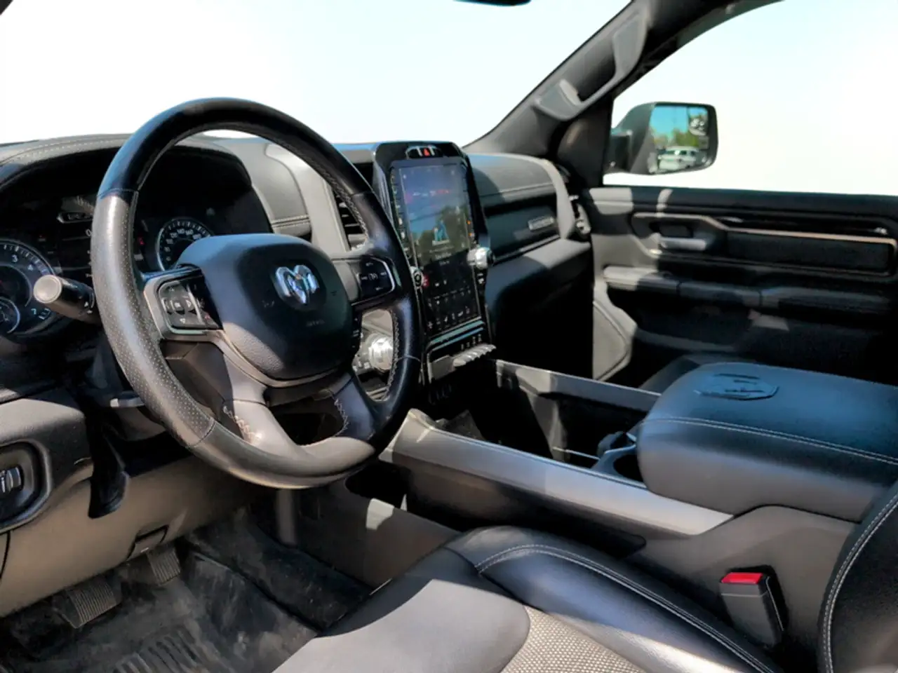 RAM 1500 снимка RAM 1500