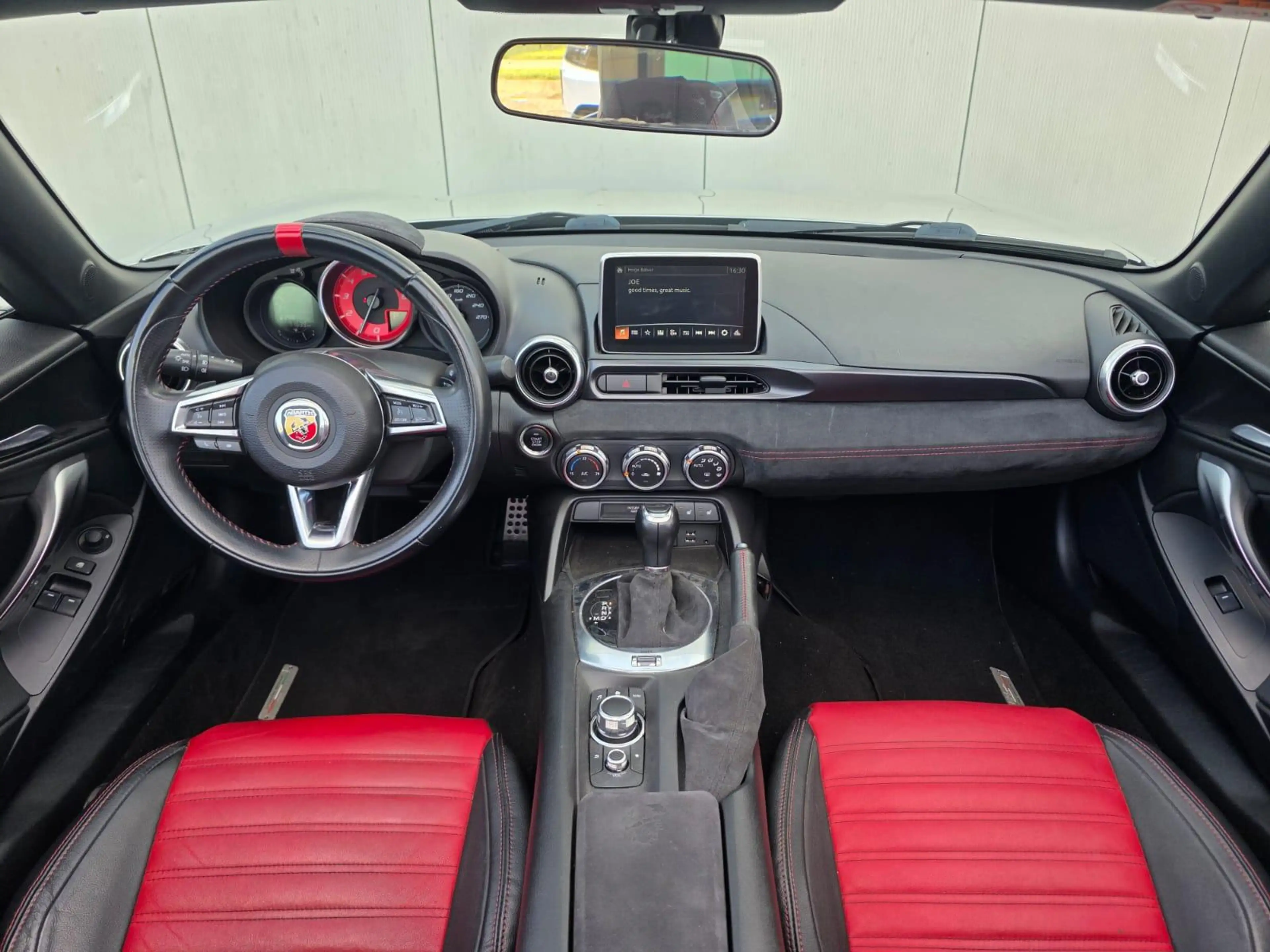 Fiat 124 Spider 1.4 MultiAir Turbo Abarth Premium Bose | 170 PK | — photo 9