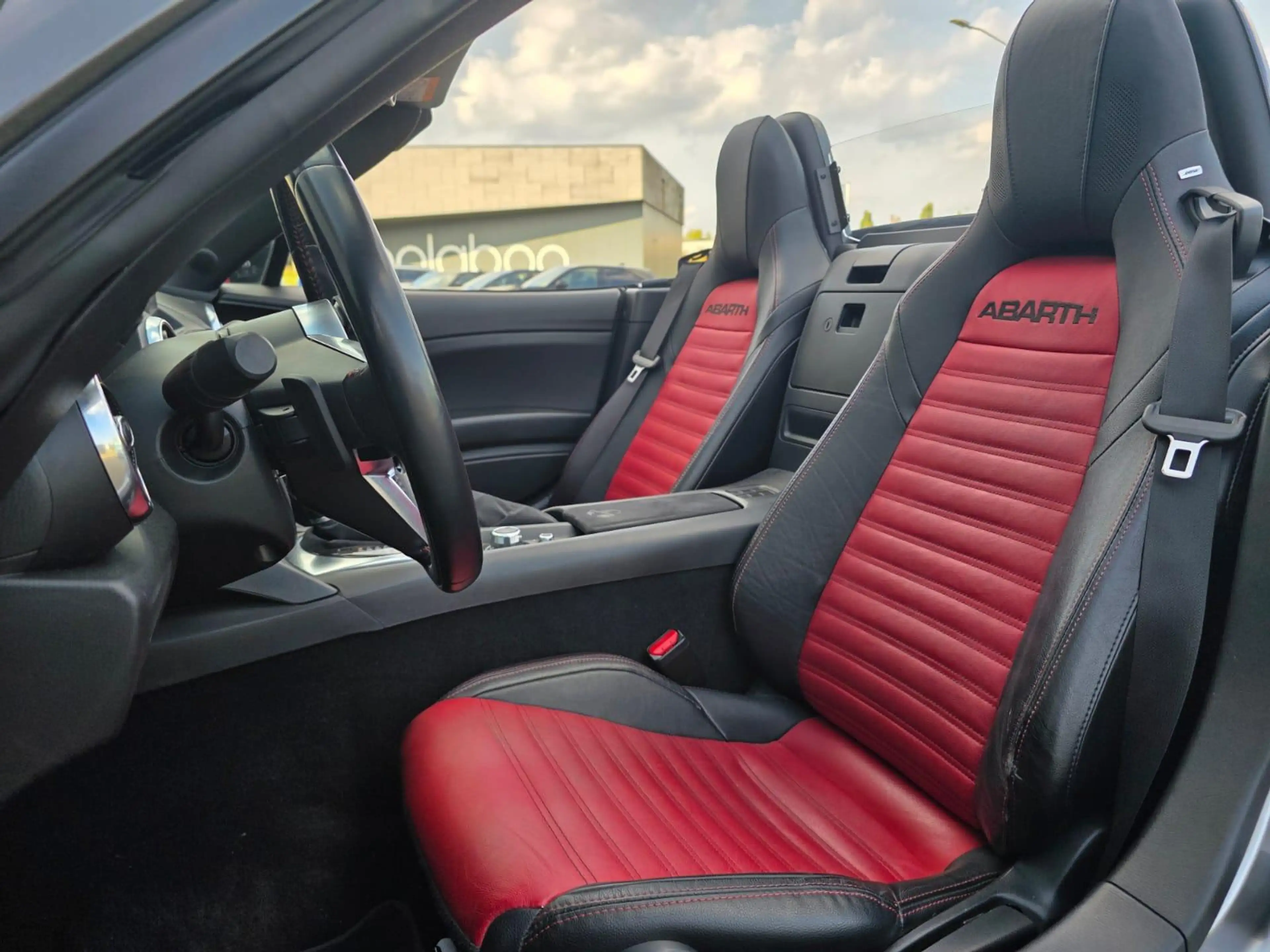Fiat 124 Spider 1.4 MultiAir Turbo Abarth Premium Bose | 170 PK | — photo 7