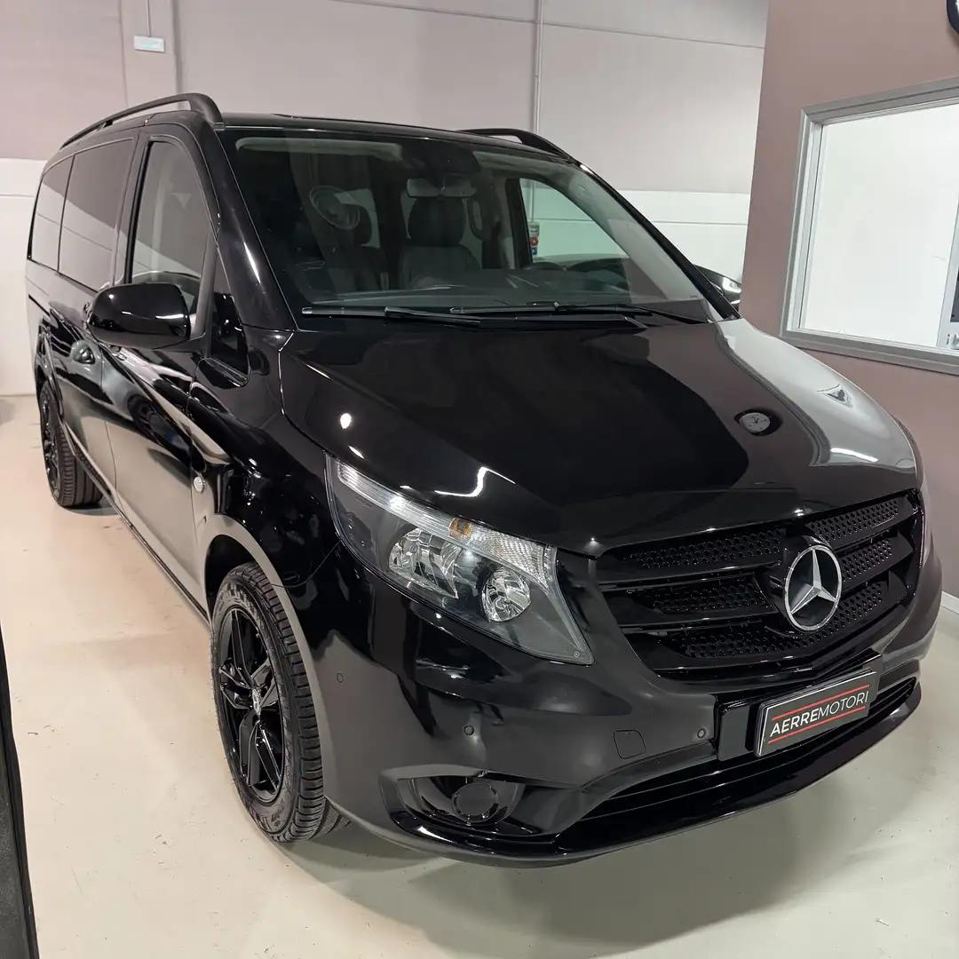 Mercedes-Benz Vito 116 Tourer Select Long Auto 9P Pelle/Navi/Telecam Schwarz - 2