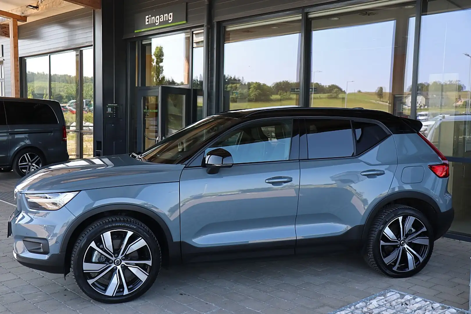 Volvo XC40 Recharge Pure Electric 78kWh Recharge Twin Pro ... Grau - 2