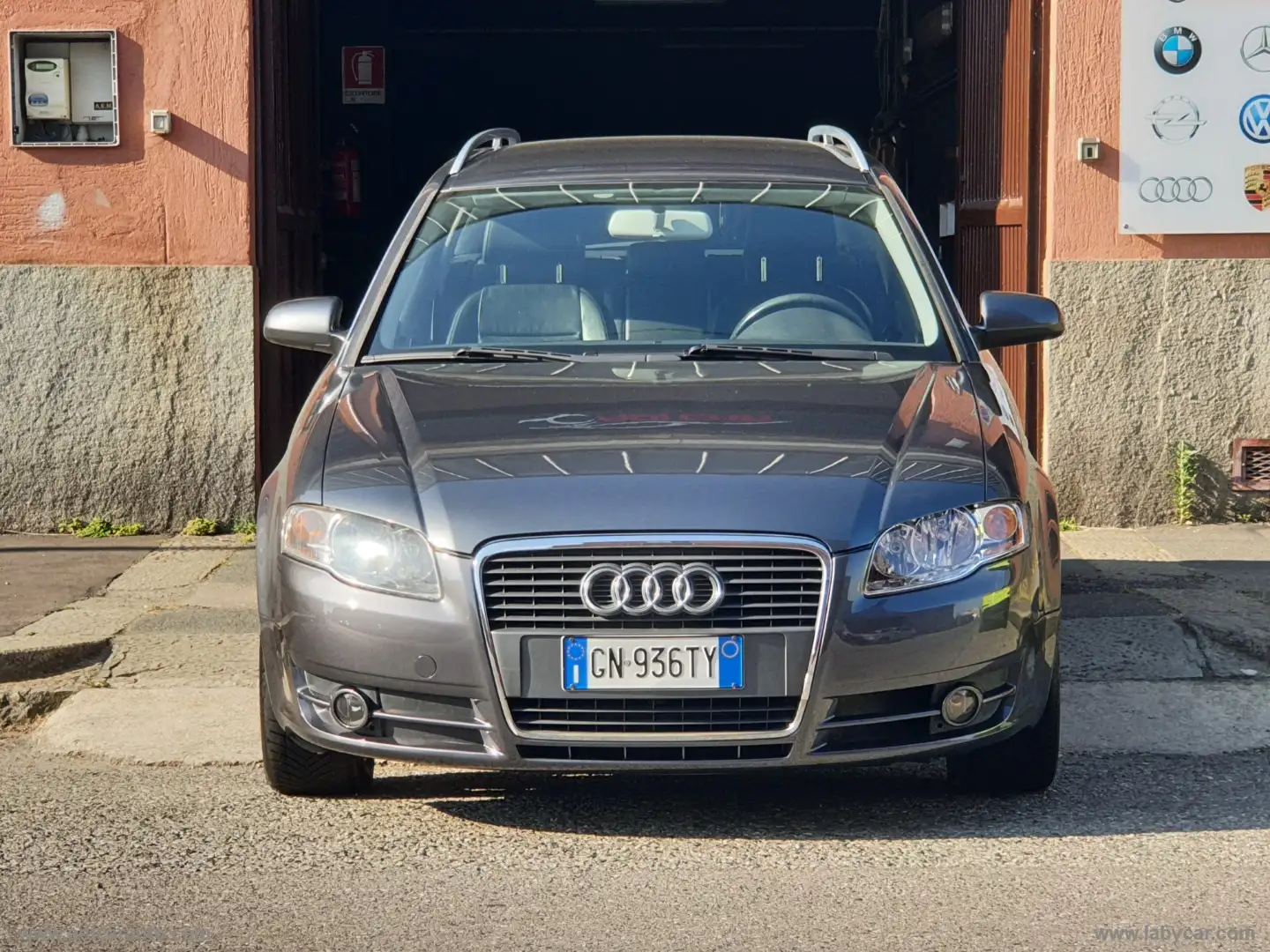 Audi A4 2.0 16V TDI Avant Grigio - 2