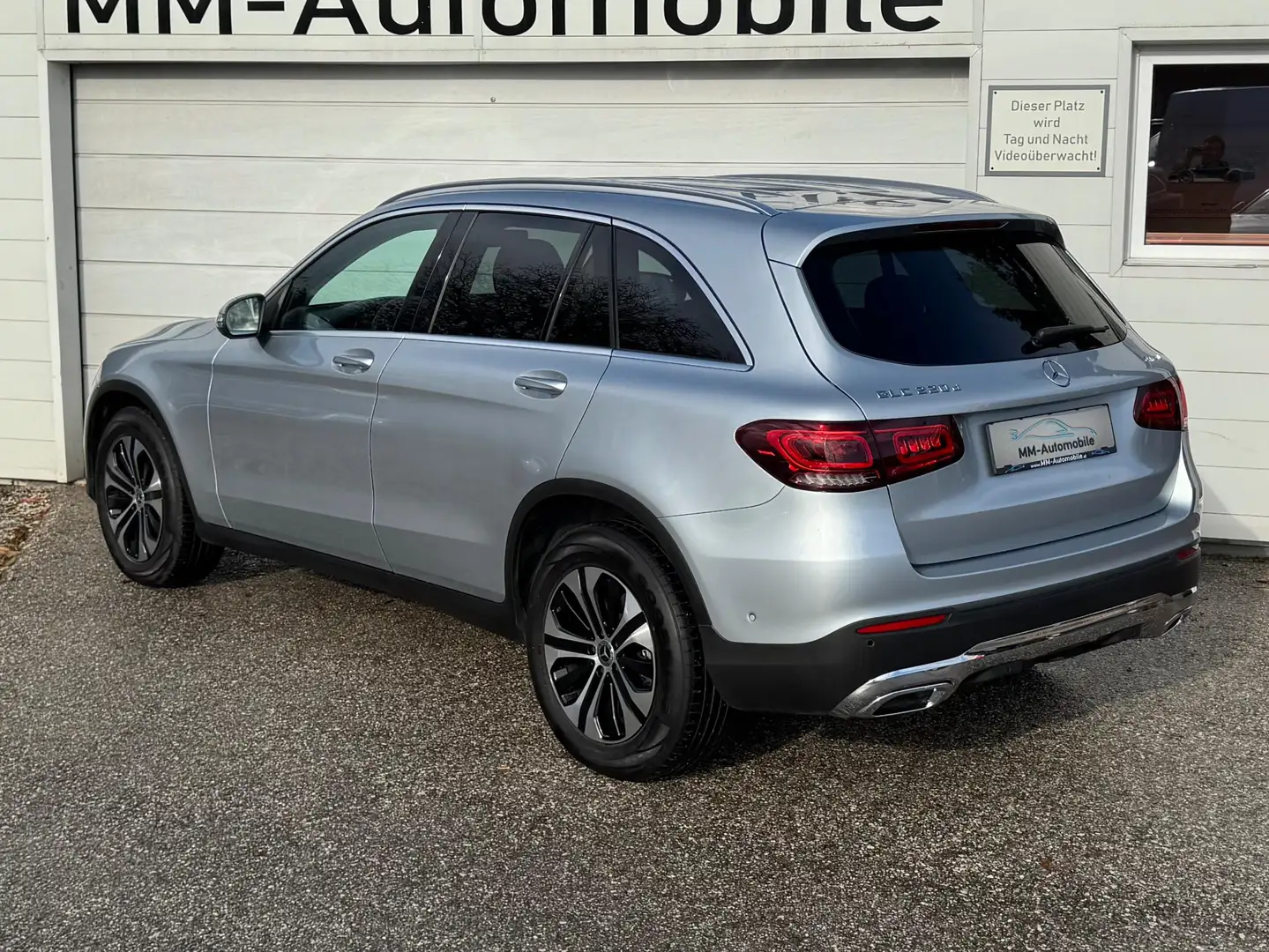 Mercedes-Benz GLC 220 GLC 220 d 4Matic*LED*AHK*RFK*SHZ*uvm Silber - 2
