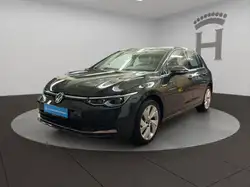 Volkswagen Golf VIII 1.5 eTSI DSG Style Lenkradheizung