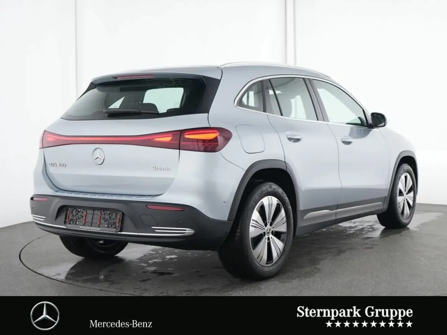 Mercedes-Benz EQA 300 EQA 300 4M Progressive LED+Ambiente+WinterP.+DC+ Silber - 2