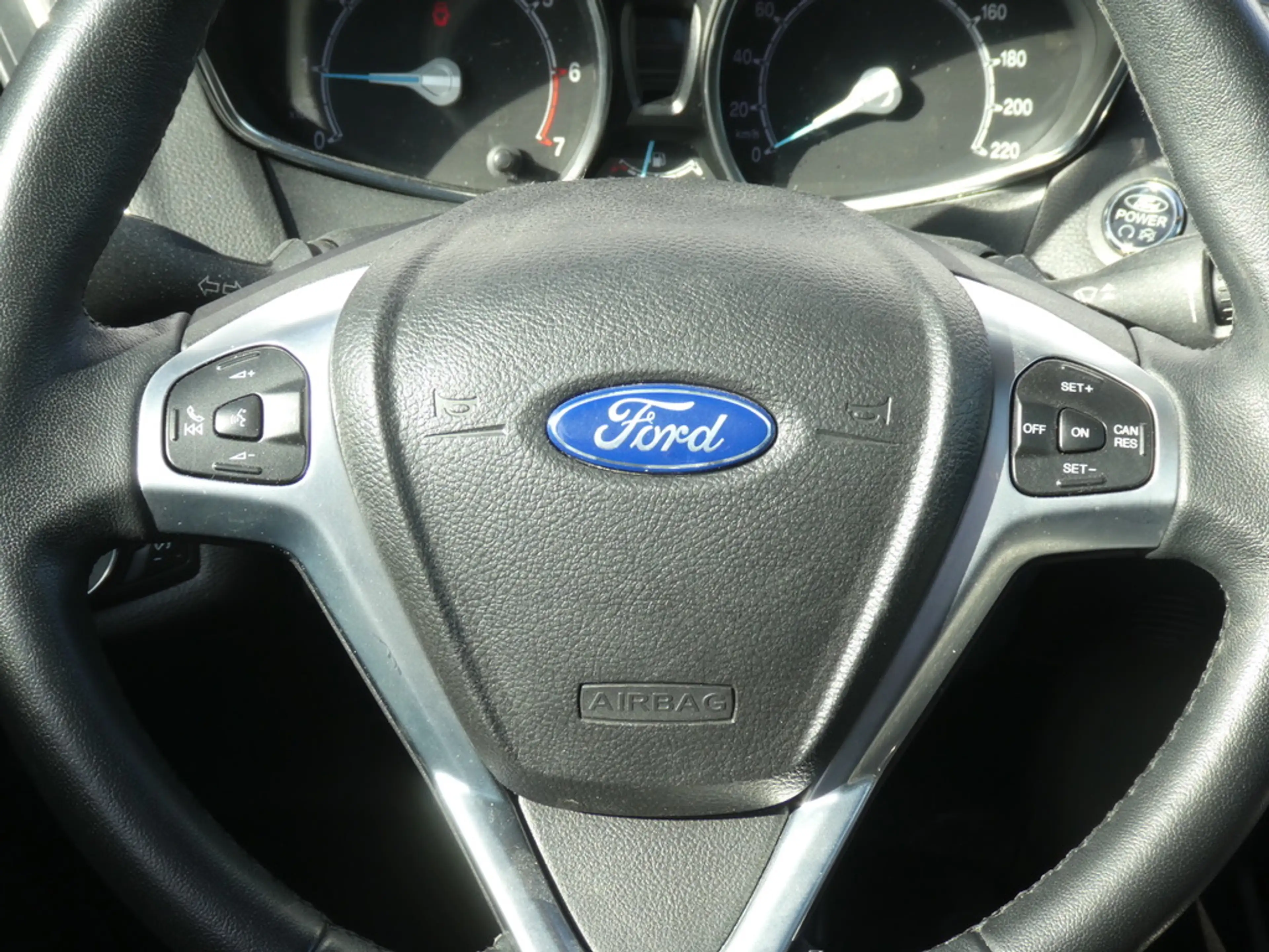 Ford B-Max 1.6i Ti-VCT Titanium AUTOMAAT Pano, Airco, PDC — photo 8