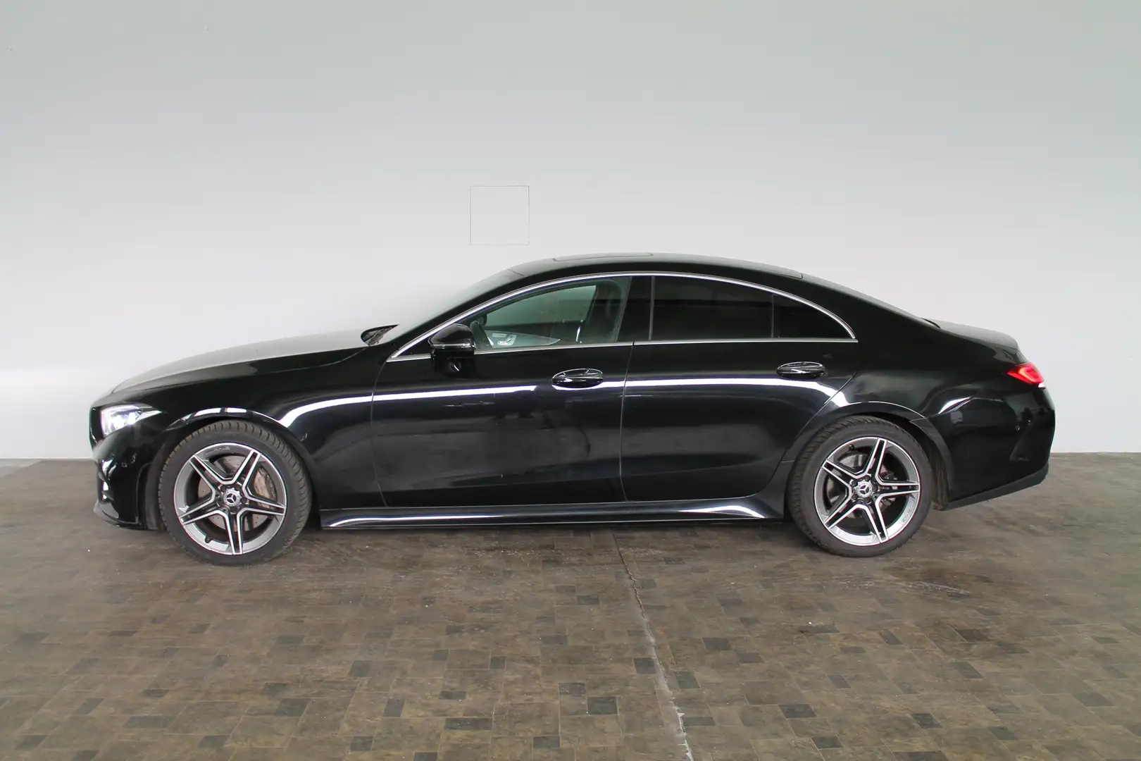 Mercedes-Benz CLS 400 CLS 400 d 4Matic  AMG Line, Led, Leder, Burmester Schwarz - 2