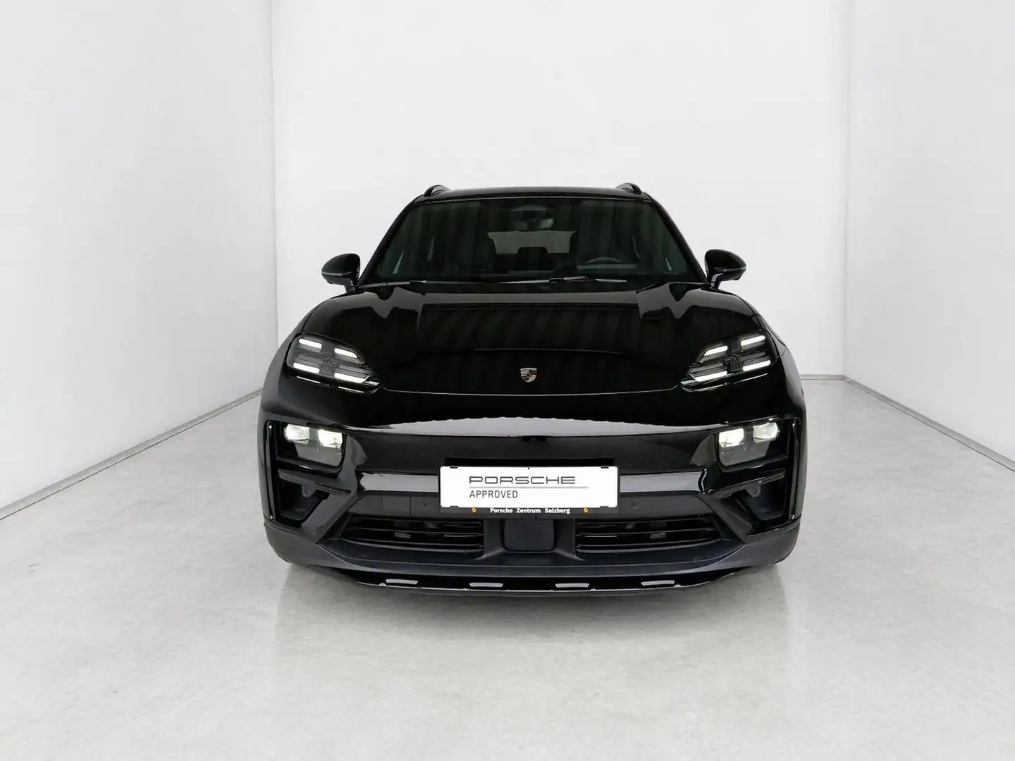 Porsche Macan Turbo Schwarz - 2
