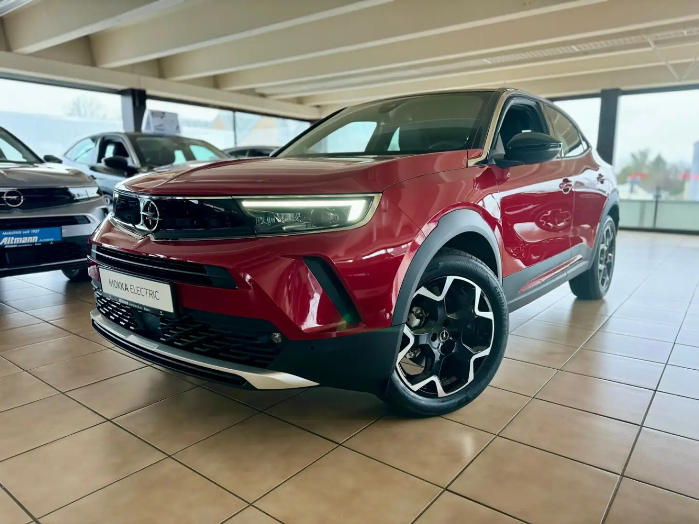 Opel Mokka-E Ultimate, Navi Pro, LED-Matrix-Licht, Kamera Rot - 2