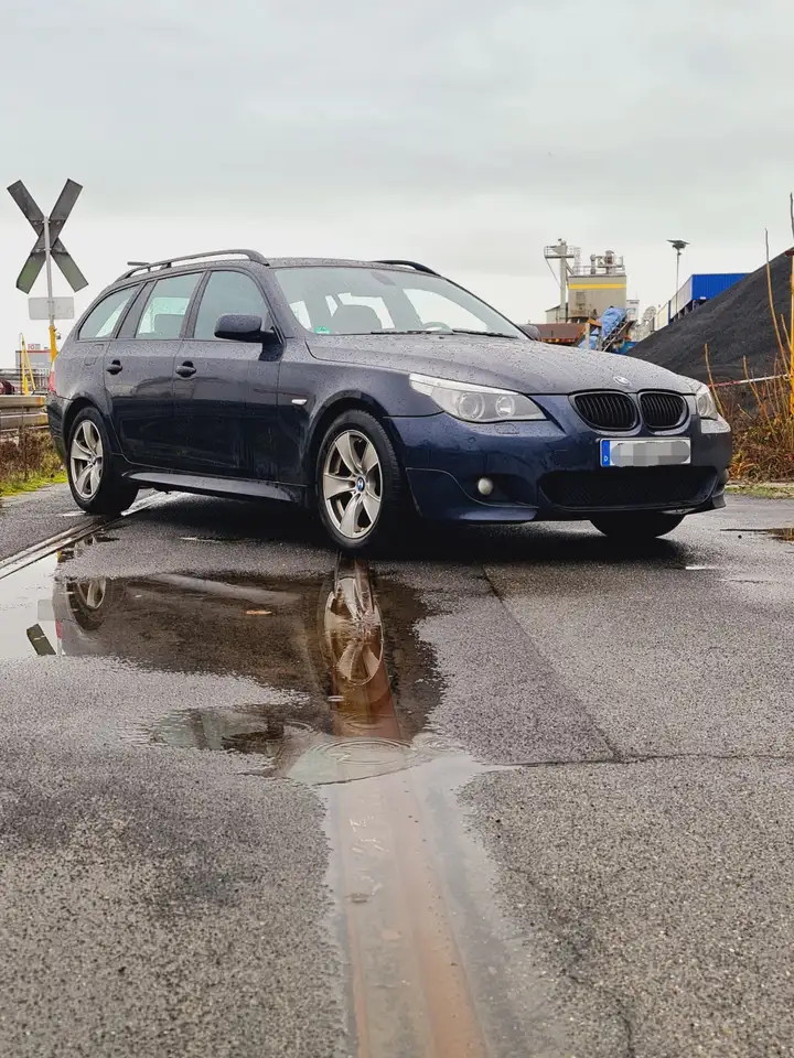 BMW 530 530xd Touring Aut. — photo 1 of 11