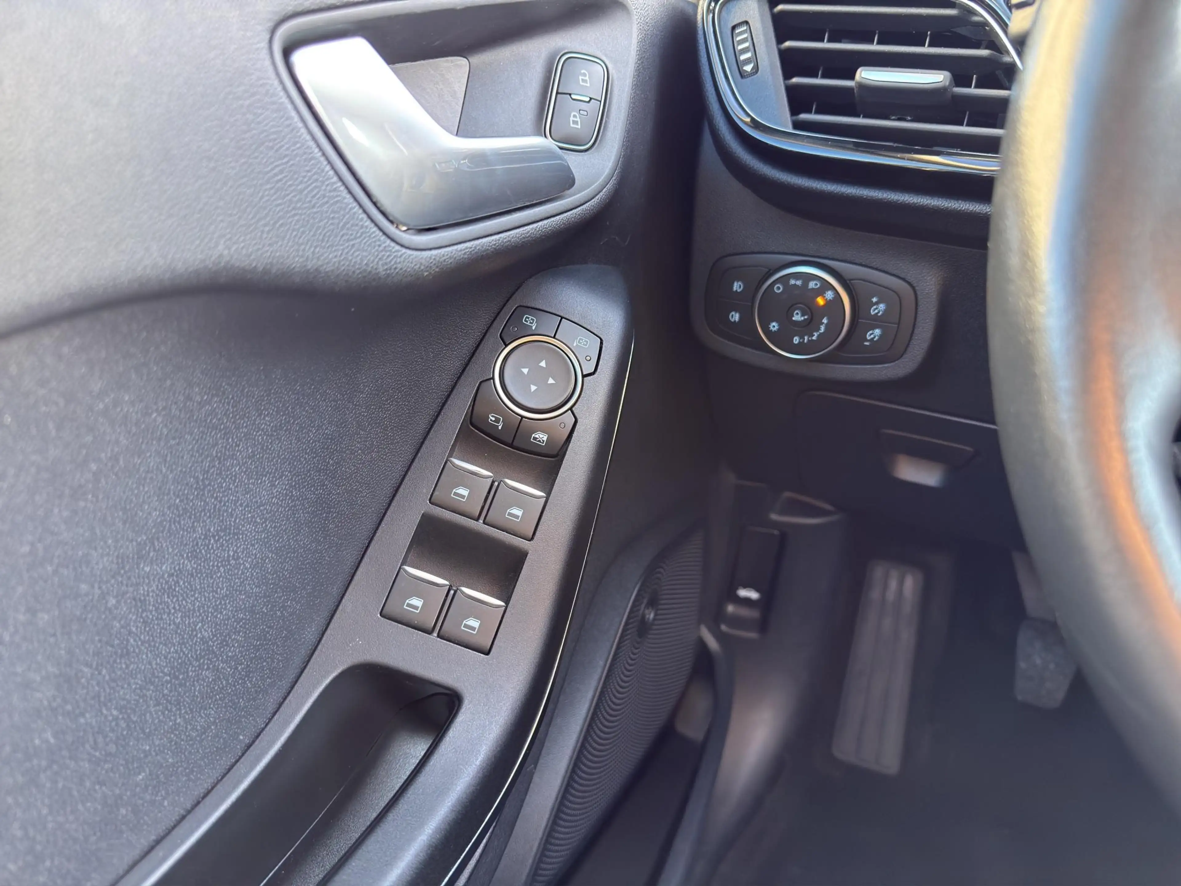Ford Fiesta 1.0 EcoBoost Titanium | Camera | Parksensors | Sto — photo 12