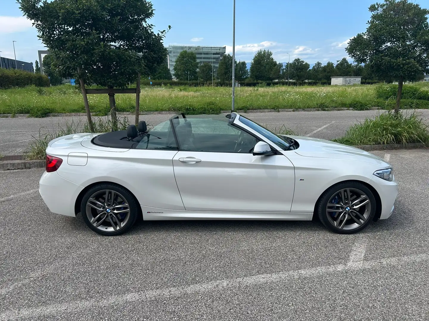BMW 228 228i Cabrio Msport Білий - 2