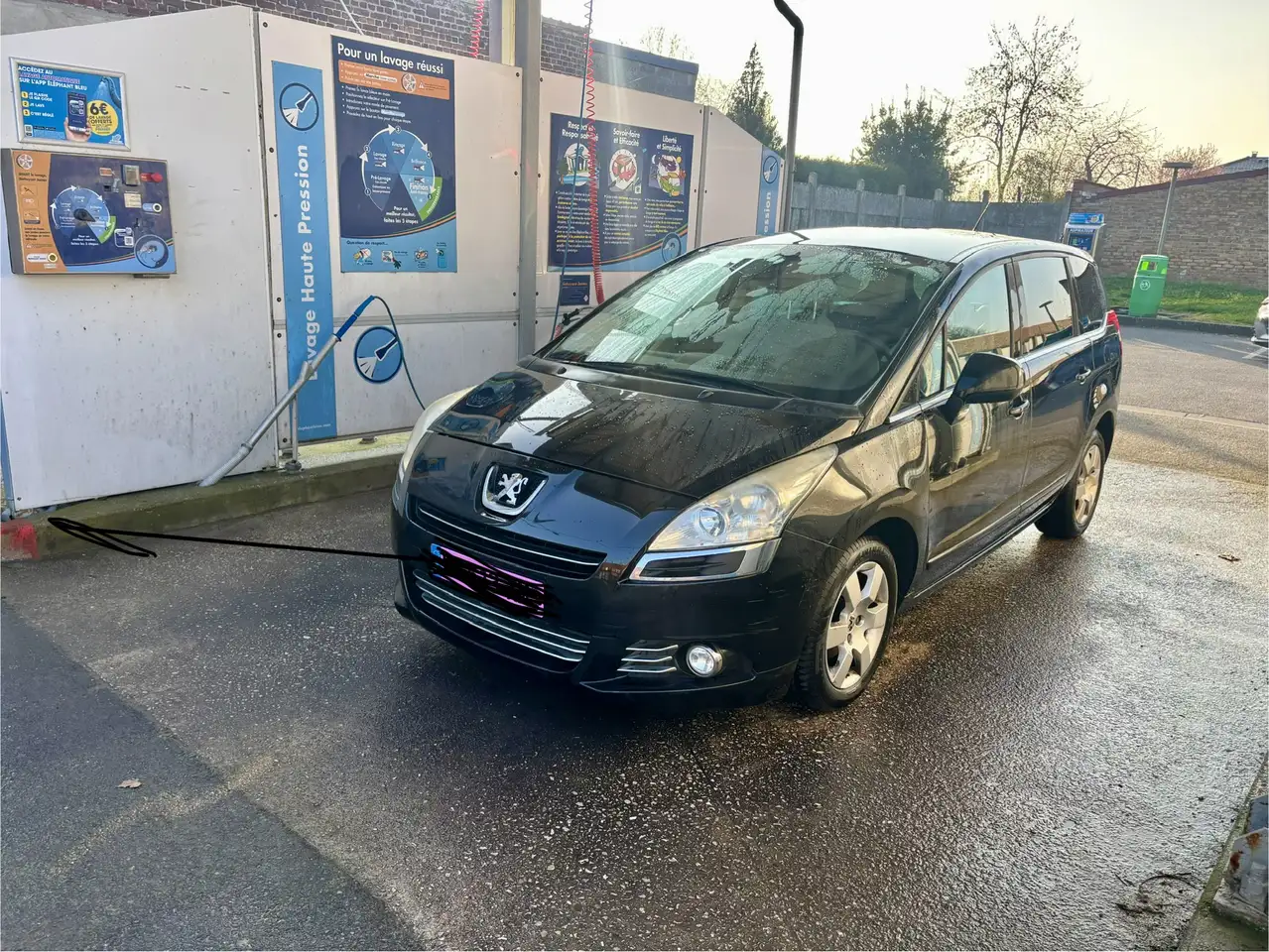 Peugeot 5008 1.6 HDi 112ch FAP BVM6 Business 5pl
