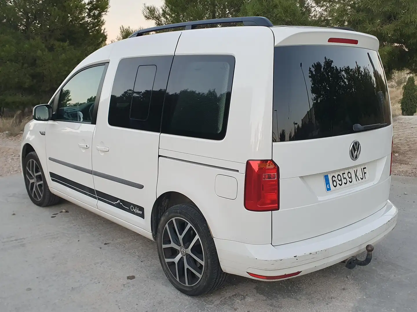 Volkswagen Caddy outdoor 102 cv camperizada Blanco - 2