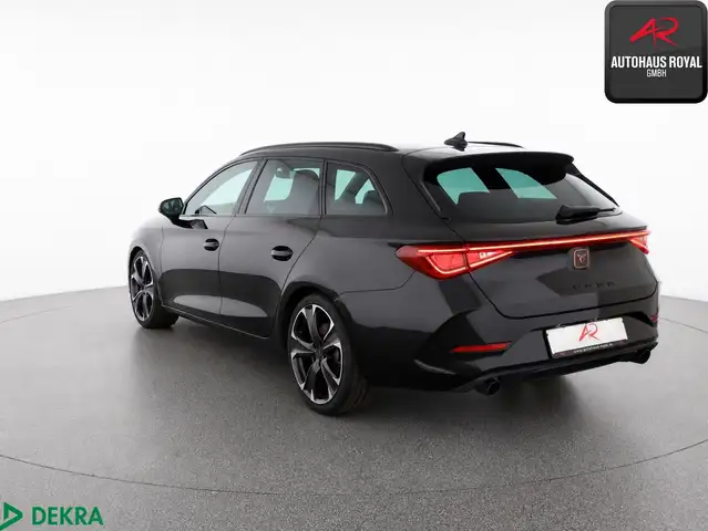 Cupra Leon view 3
