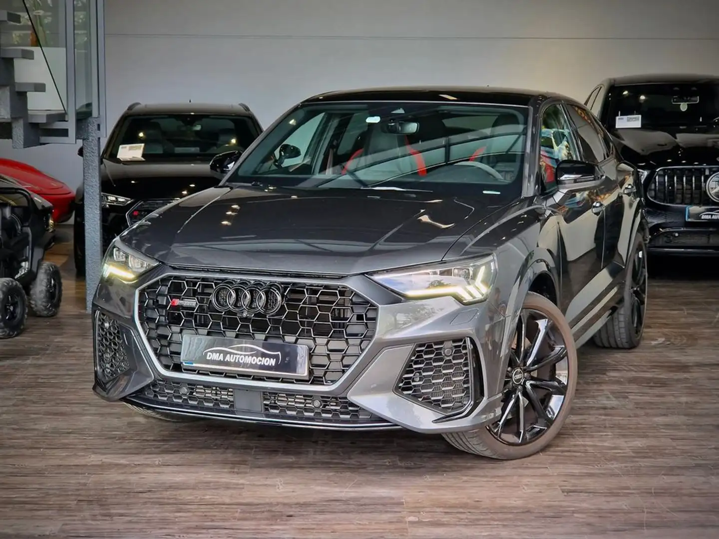 Audi Q3 SPORTBACK. Gris - 1