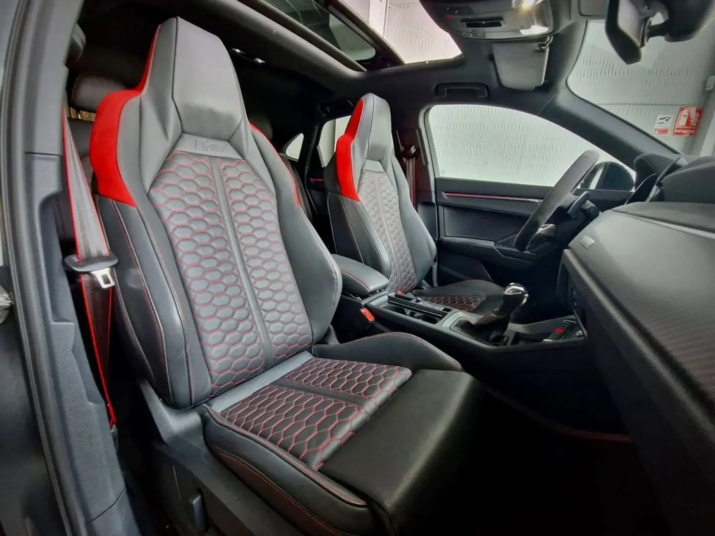 Audi Q3 SPORTBACK. Gris - 2