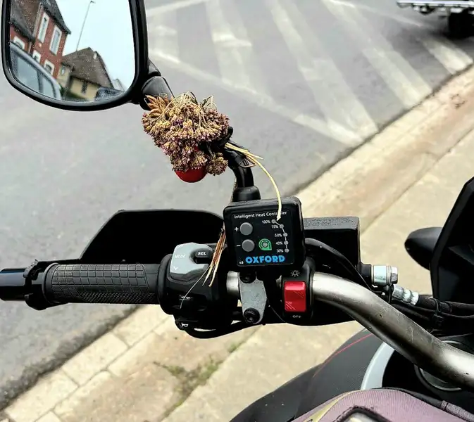 Suzuki V-Strom 1000 - foto 8