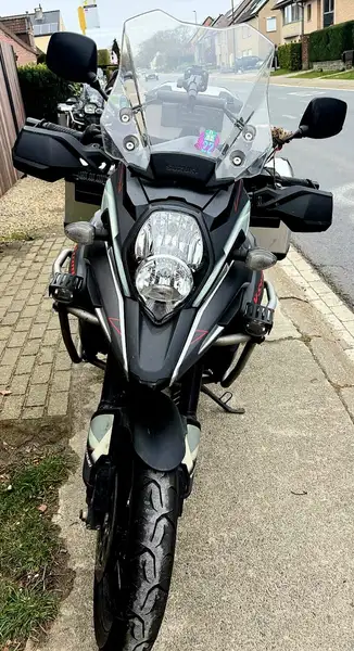 Suzuki V-Strom 1000 - foto 2