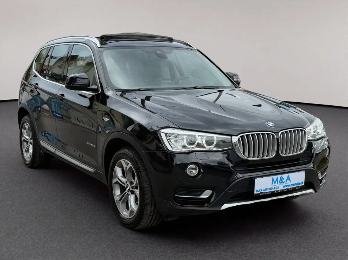 BMW X3 xDrive 20d/Allrad/Panorama/Leder/Autom./Garantie Schwarz - 2