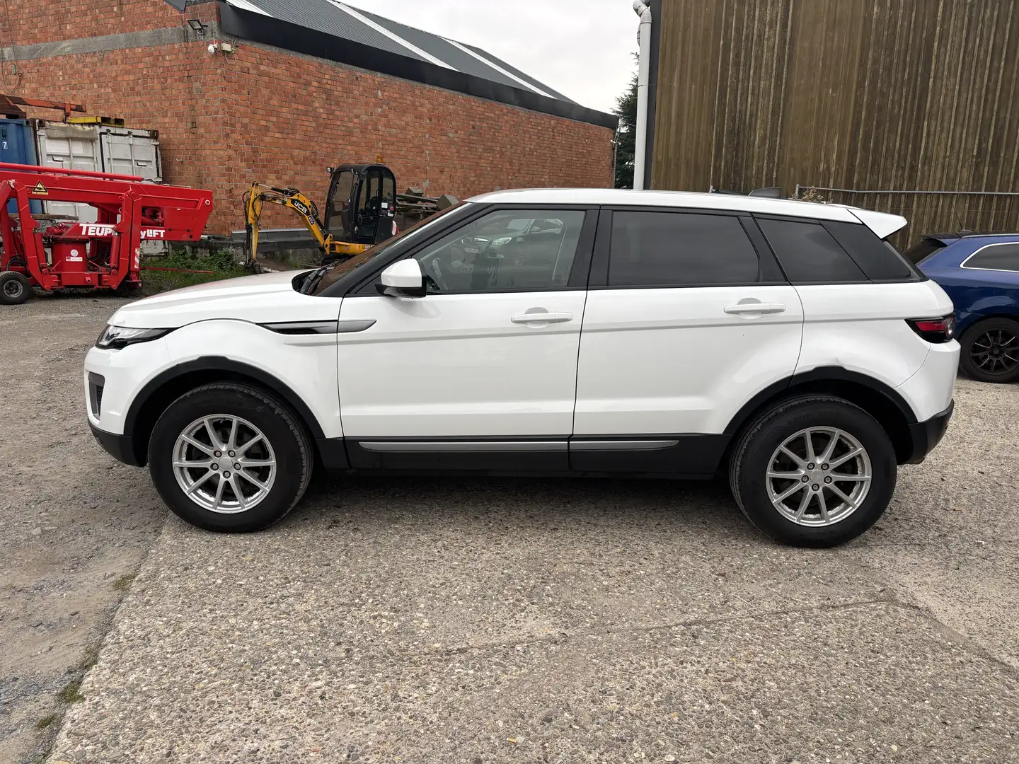 Land Rover Range Rover Evoque TD4 Pure *FACELIFT*EURO6*EXPORT-MARCHAND* Blanc - 2