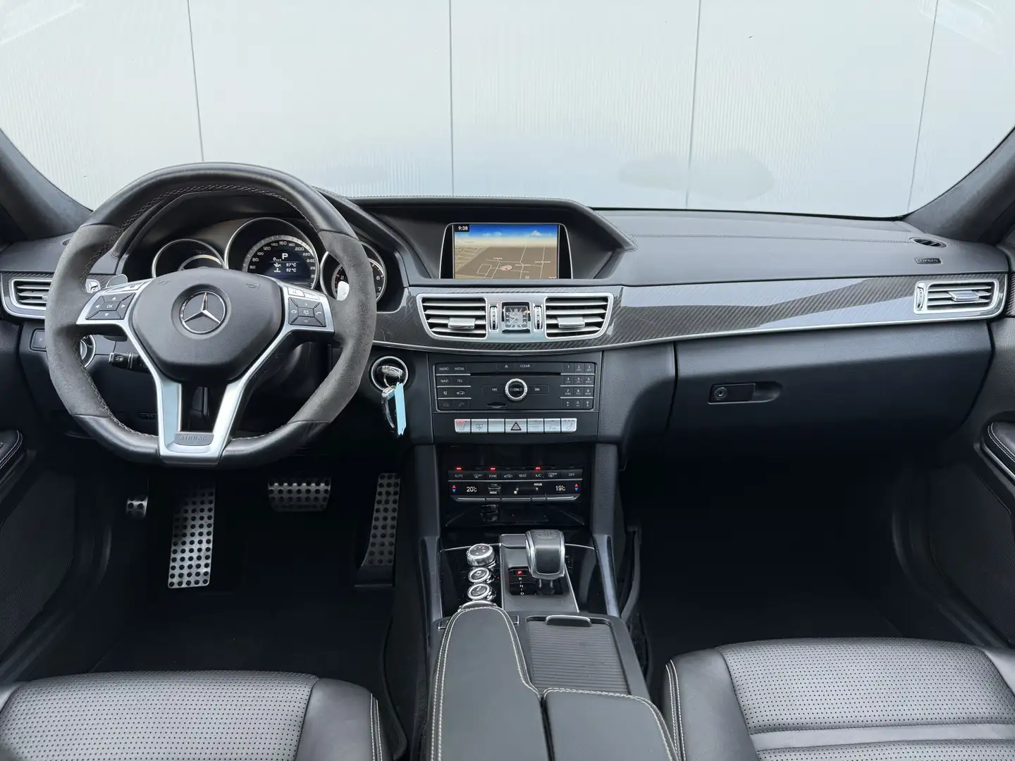 Mercedes-Benz E 63 AMG S 585pk 4MATIC Automaat Schuifdak/Keramische remme Bleu - 2