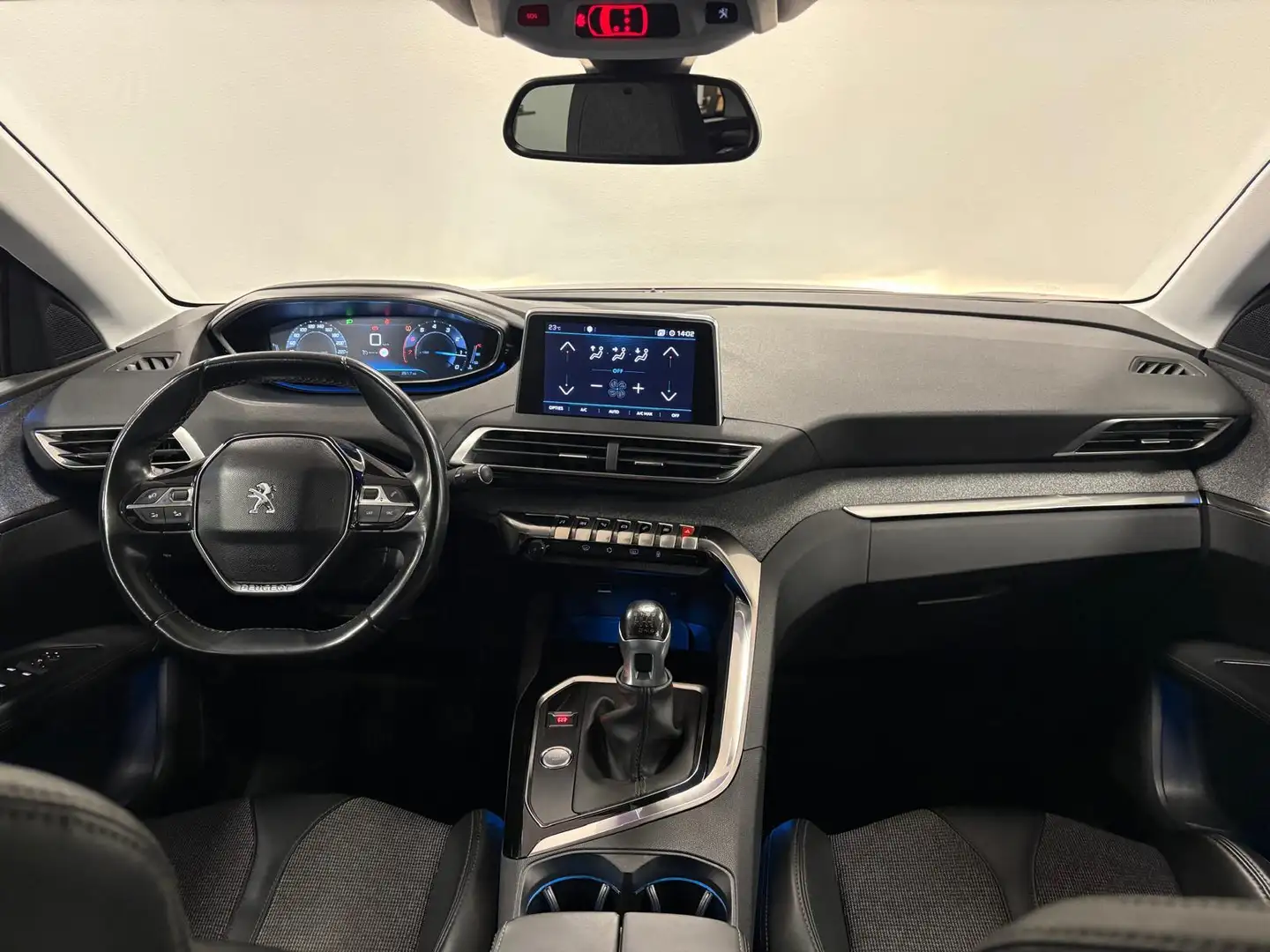 Peugeot 3008 1.2 PureTech Première*NAP*Cruise-Control*Airco*Cam Rood - 2
