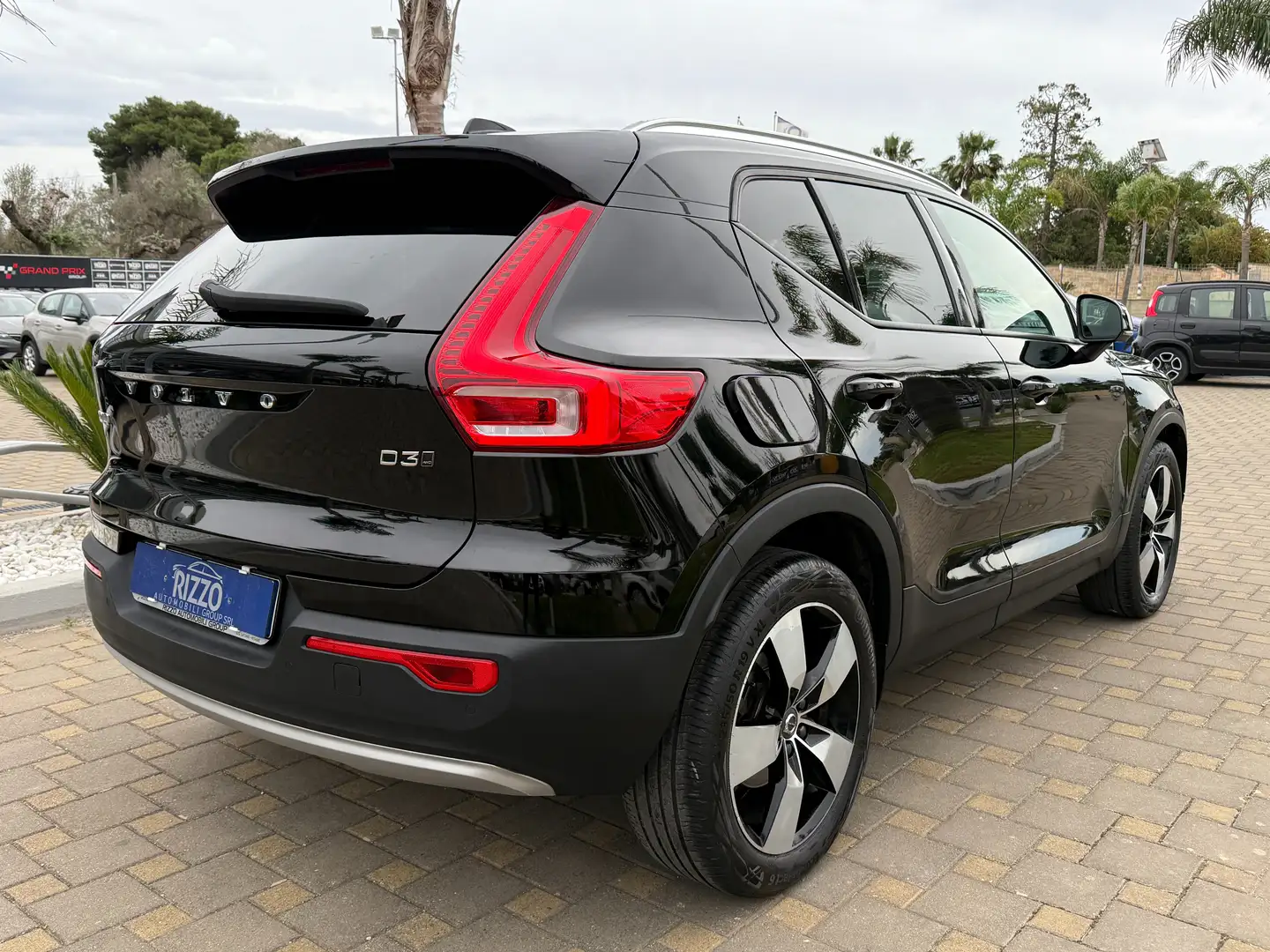 Volvo XC40 2.0D3 Awd Momentum geartronic Full Led Cockpi MY21 Nero - 2