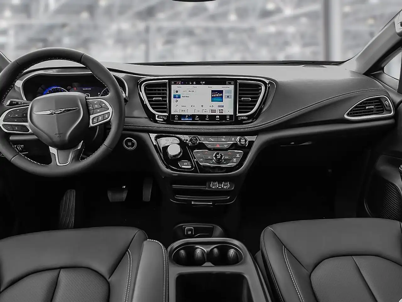 Chrysler Pacifica photo Chrysler Pacifica