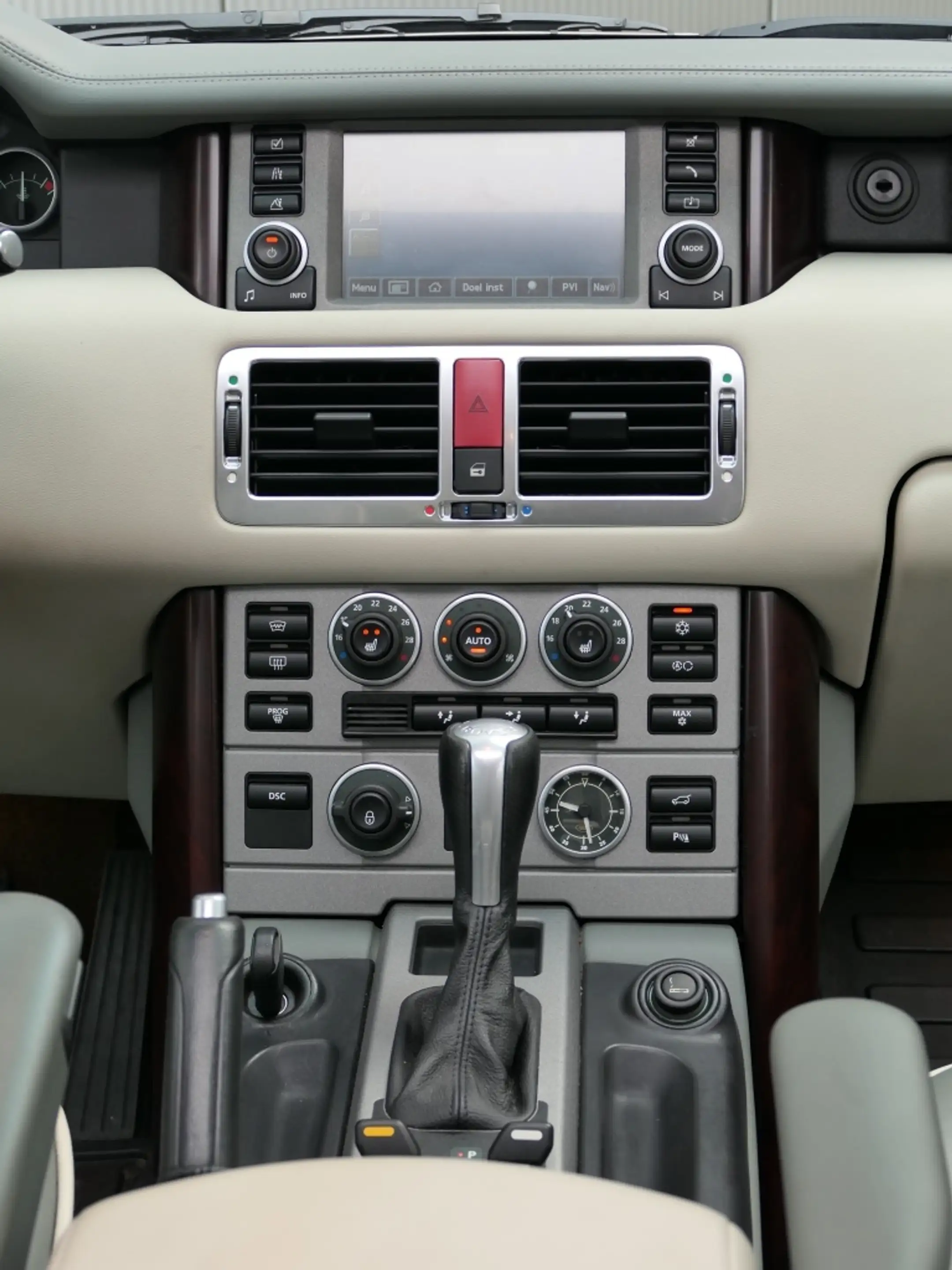 Land Rover Range Rover 4.4 V8 Vogue Schuifdak / Harman/Kardon / Stuurverw — photo 20