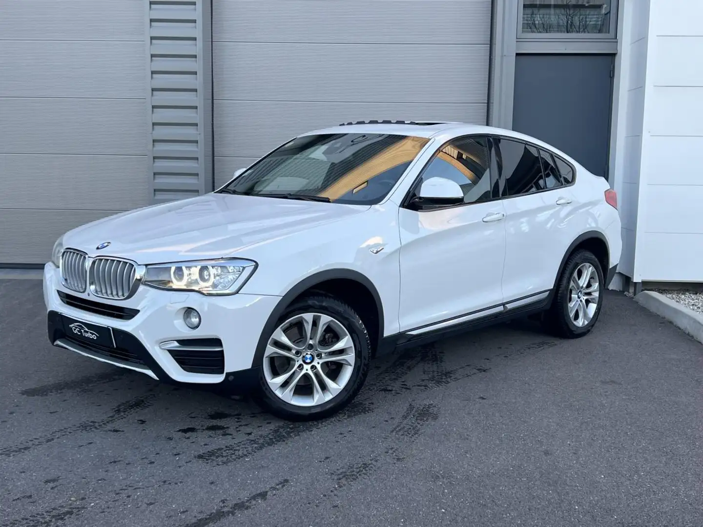 BMW X4 xDrive 20D - BVA F26 xLine Blanc - 1