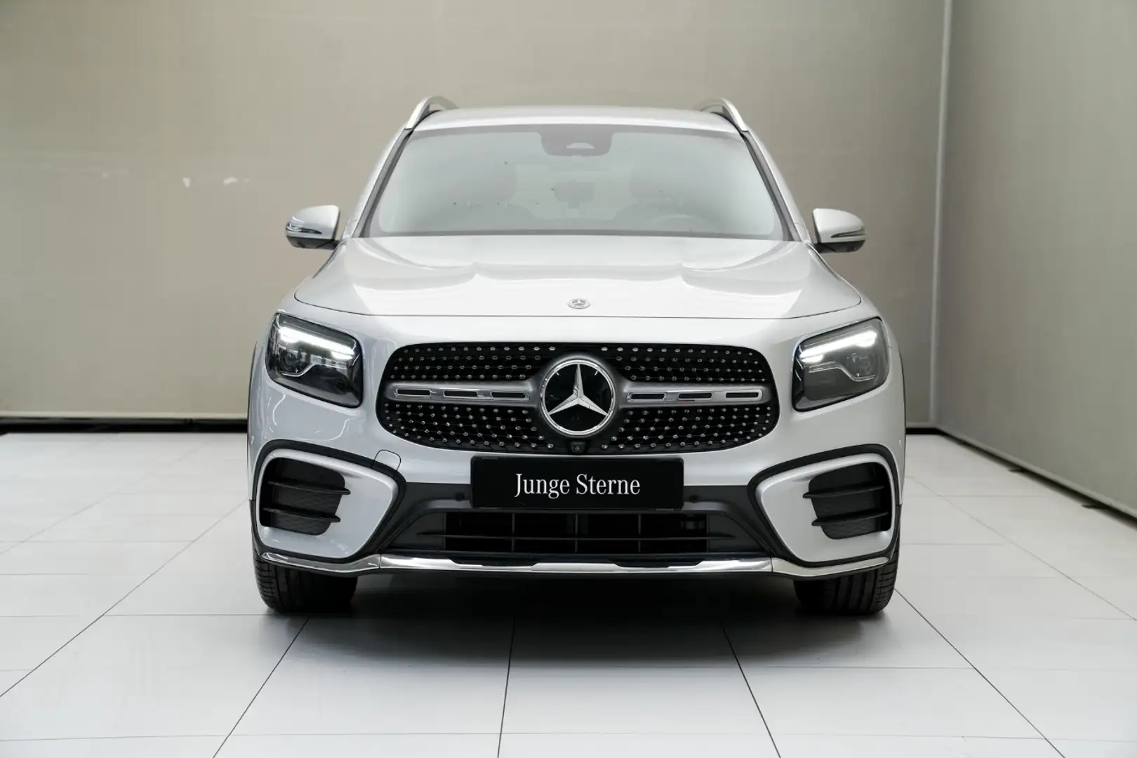 Mercedes-Benz GLB 220 d 4MATIC AMG Line el.Heck SpurW ParkAss. Silber - 2