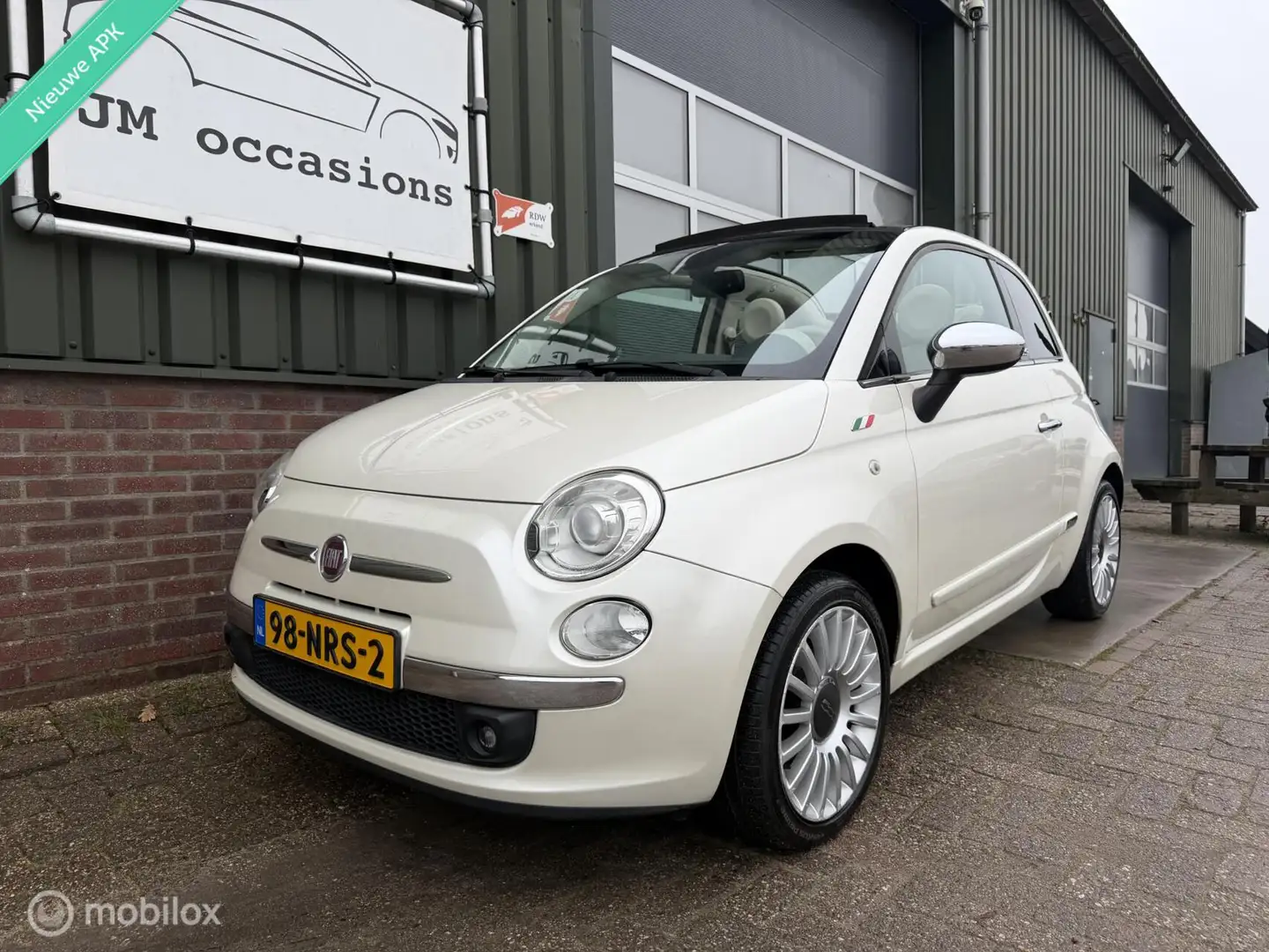Fiat 500 1.2 Lounge Cabrio|Xenon|Bleu&me|Leder|Clima|PDC| Wit - 2