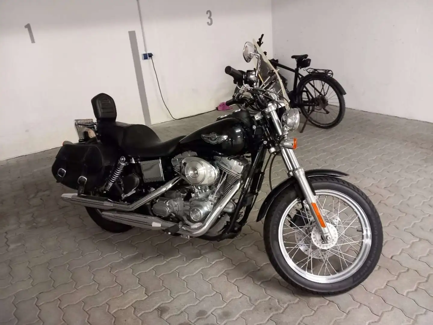 Harley-Davidson Dyna Super Glide Černá - 1
