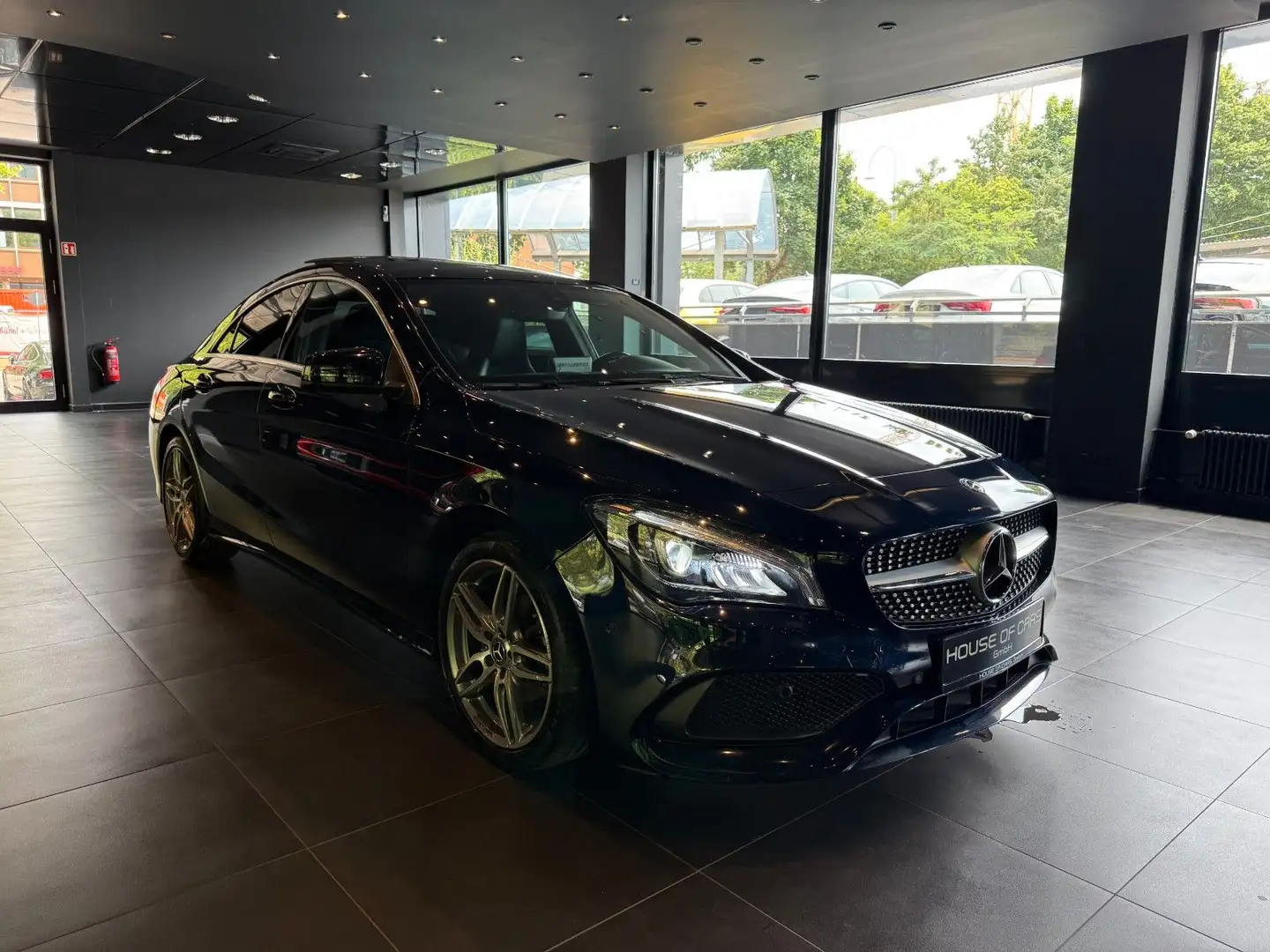Mercedes-Benz CLA 200 d AMG-Line*Kamera*Ambiente*Pano Blau - 2