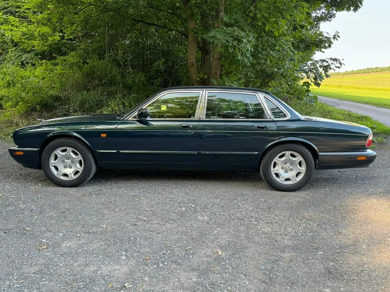 Jaguar XJ6