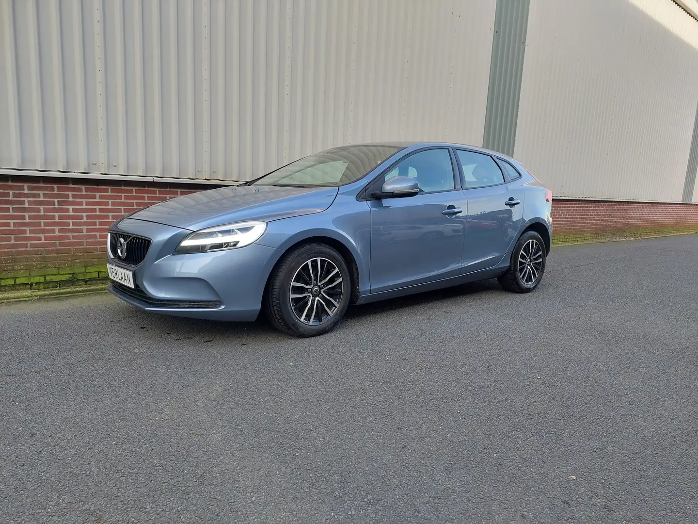Volvo V40 1,5 T2 Polar+ AUT, Clima, Cruise, NAVI, Dealer Odh Grey - 1