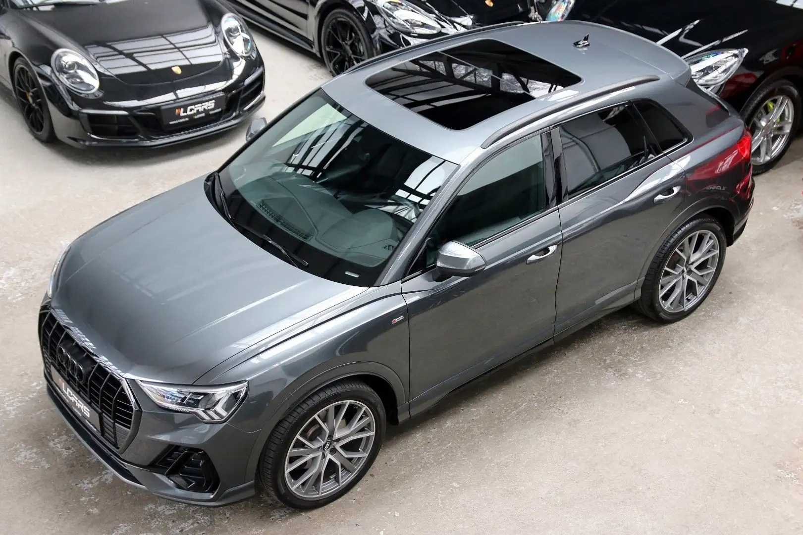 Audi Q3 40 TFSI quattro S line Pano B&0 LED Magnetic Grau - 1