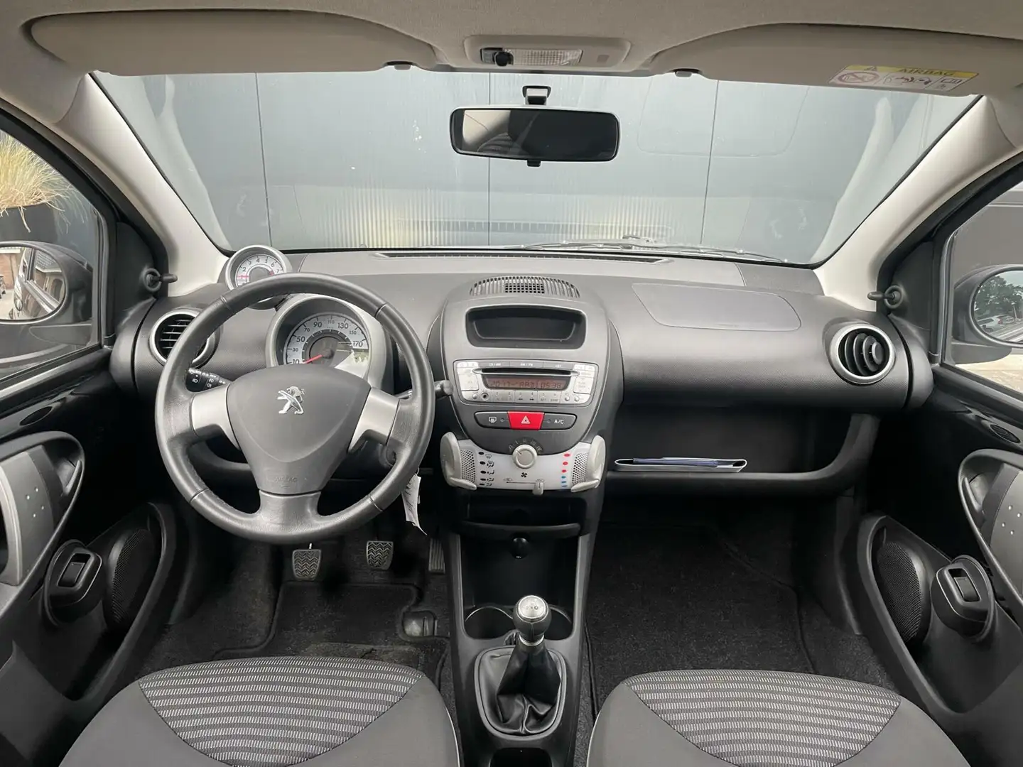 Peugeot 107 1.0 Active Zwart - 2