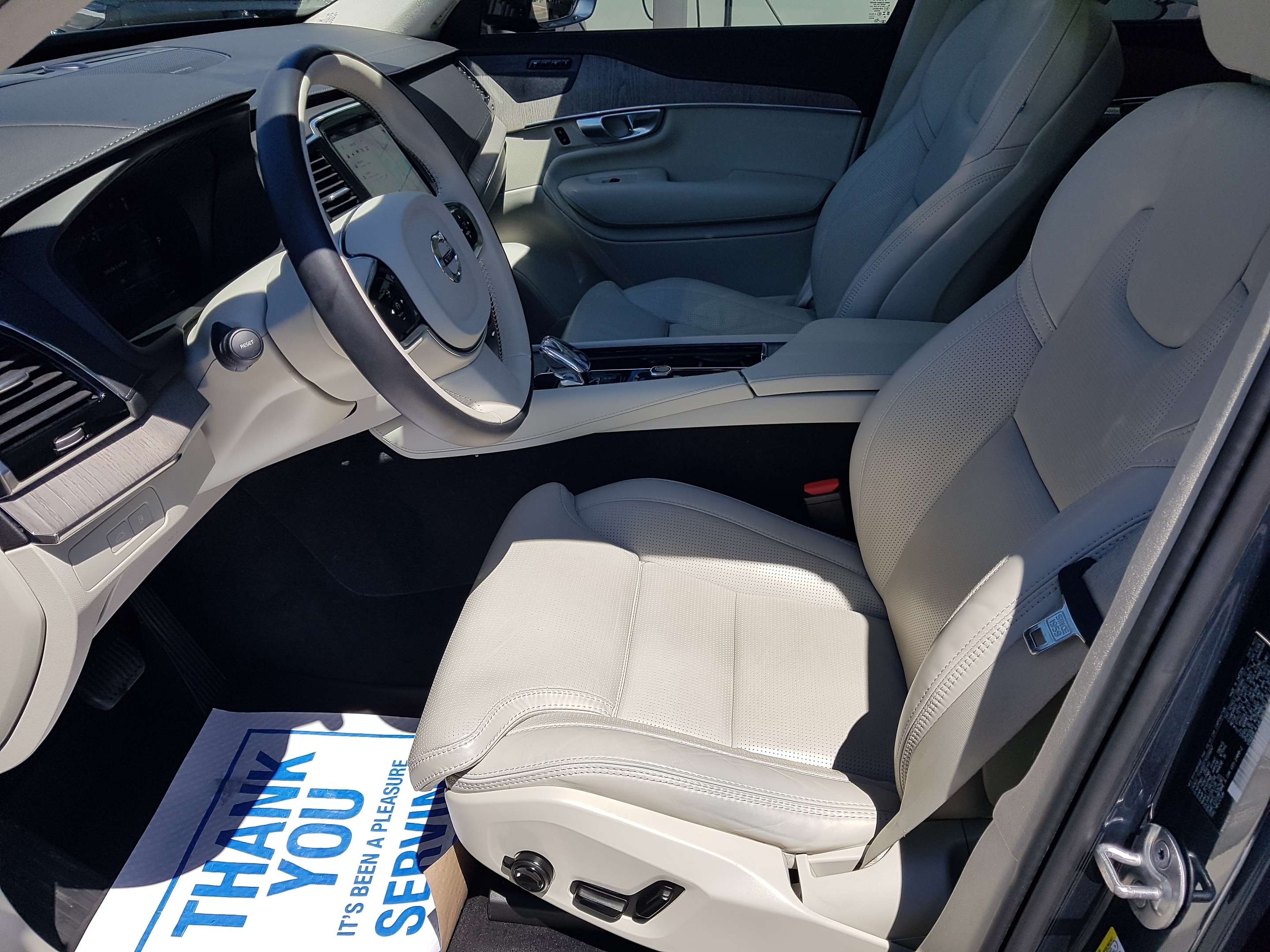 2024 Volvo XC90 T8 eAWD PHEV Ultimate Bright Theme 7-Seater thumb 39