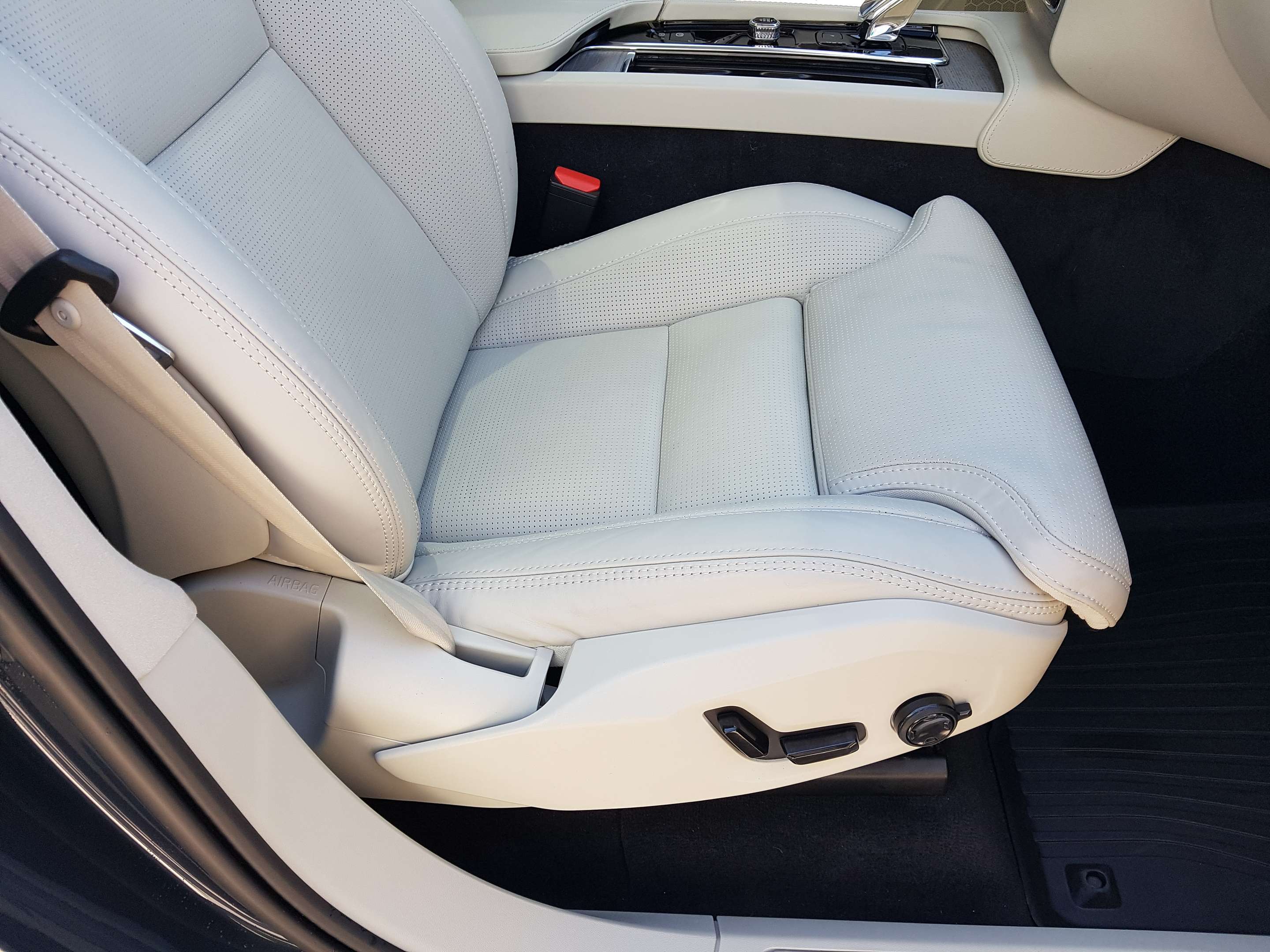 2024 Volvo XC90 T8 eAWD PHEV Ultimate Bright Theme 7-Seater thumb 20