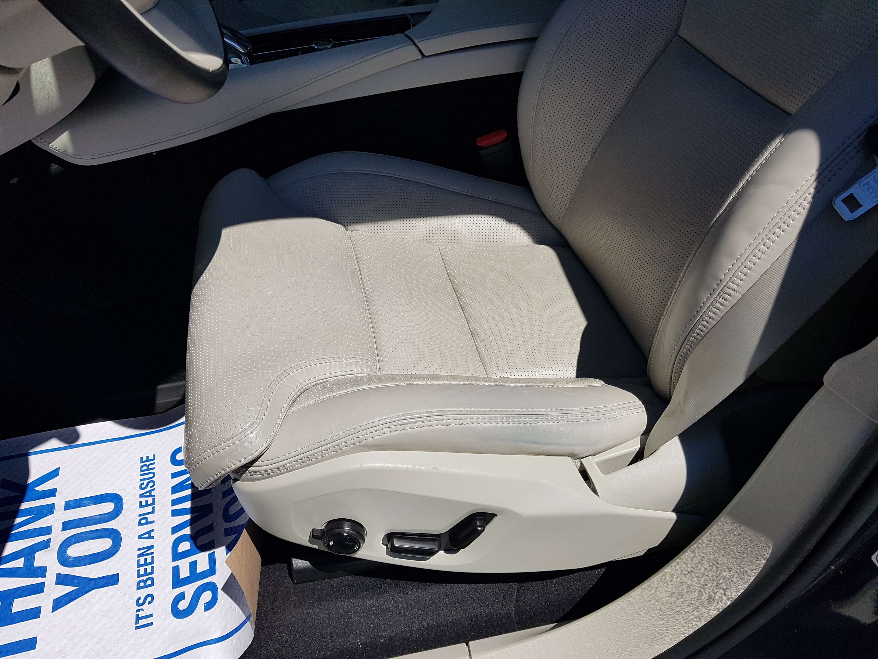 2024 Volvo XC90 T8 eAWD PHEV Ultimate Bright Theme 7-Seater thumb 40
