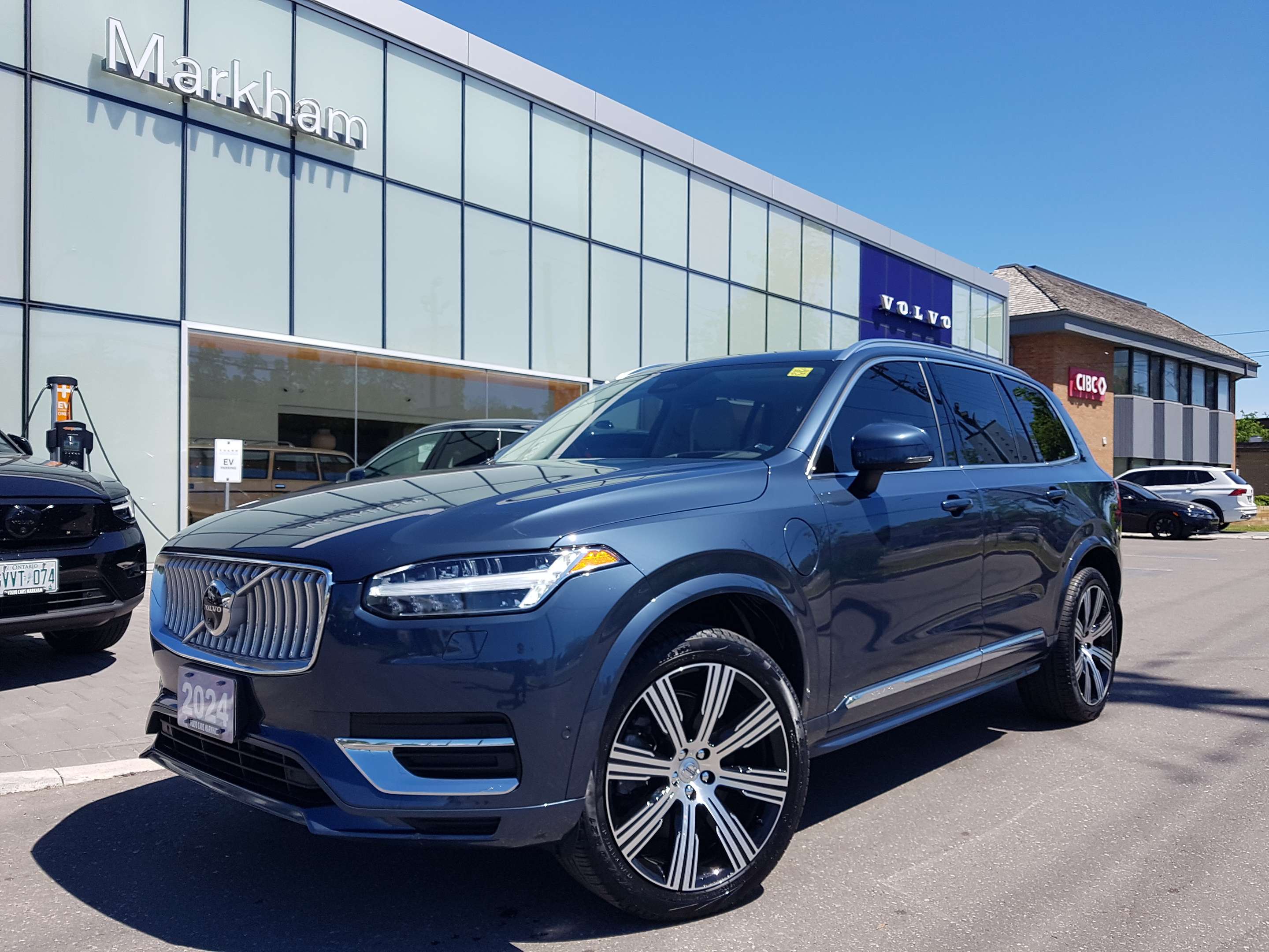 2024 Volvo XC90 T8 eAWD PHEV Ultimate Bright Theme 7-Seater